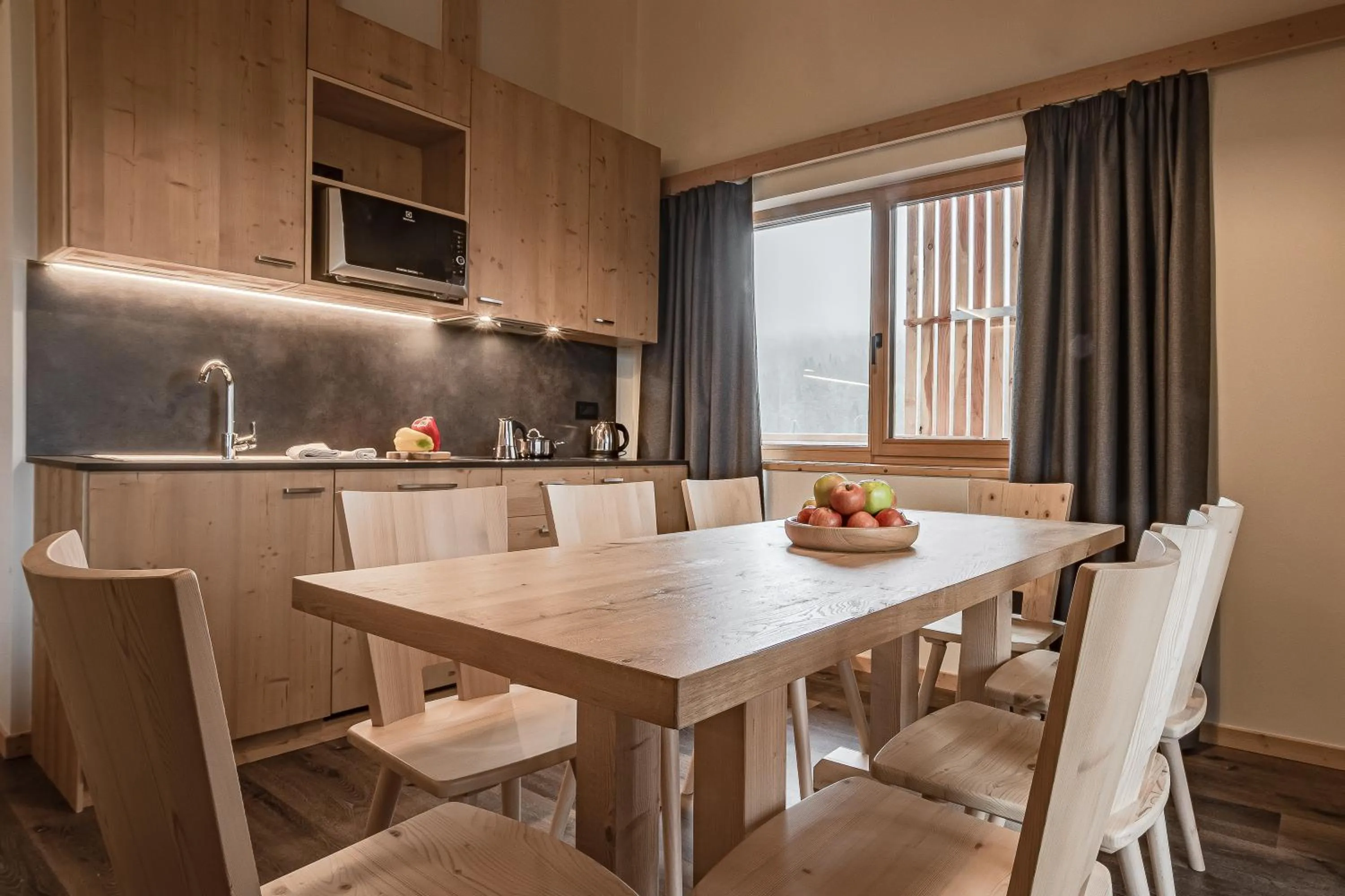 Kitchen or kitchenette in Chalet Alpenrose