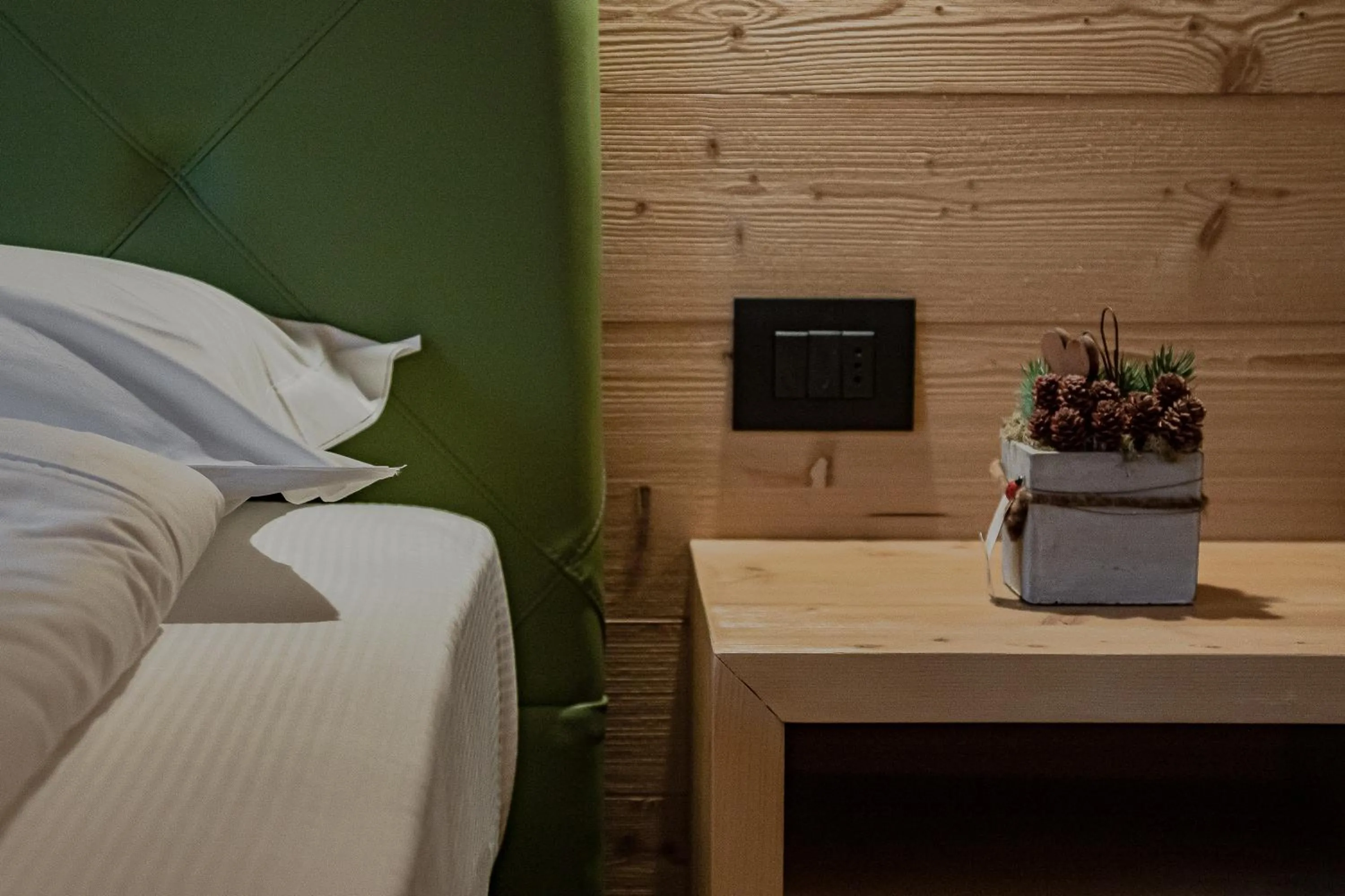 Bedroom, Bed in Chalet Alpenrose