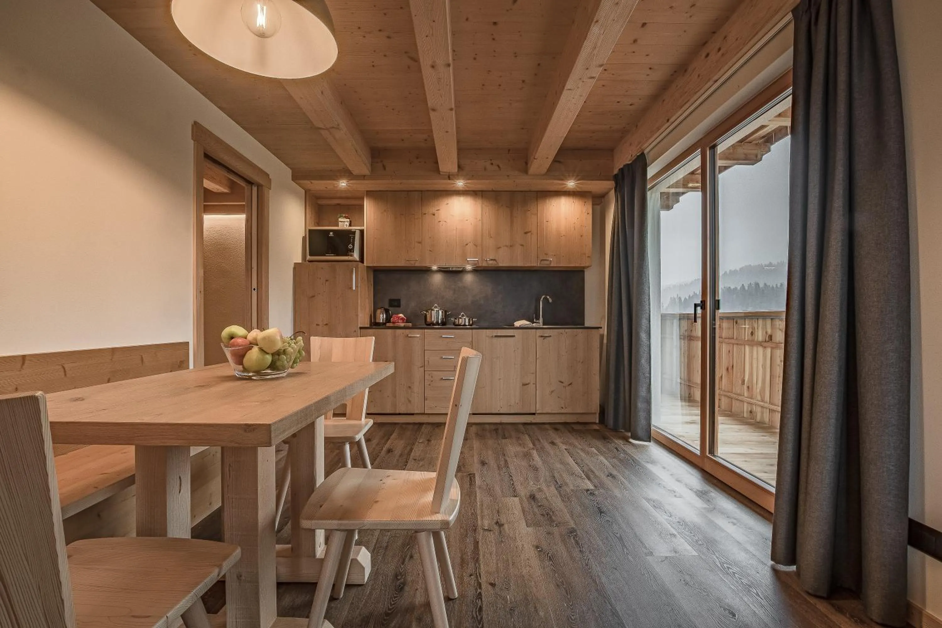 Kitchen or kitchenette in Chalet Alpenrose