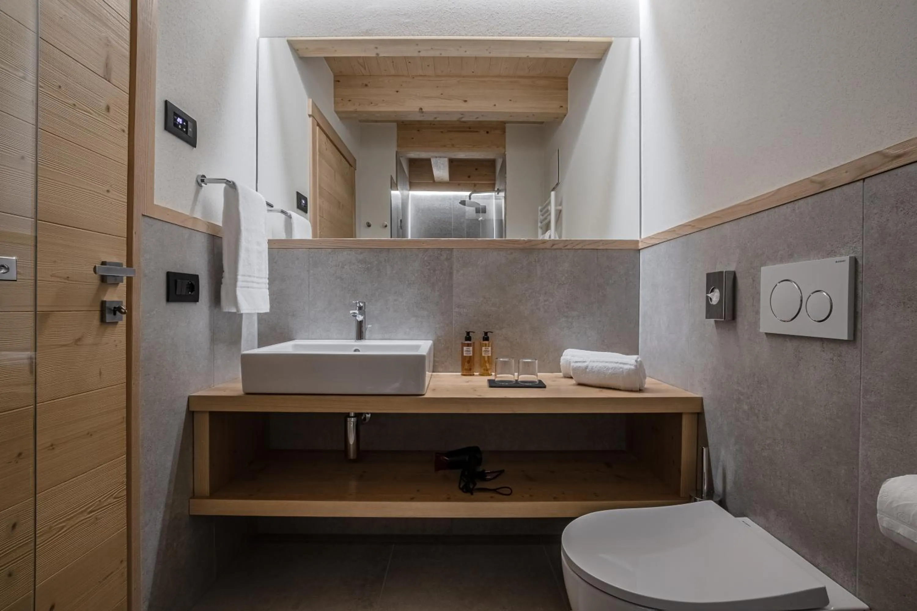 Toilet in Chalet Alpenrose