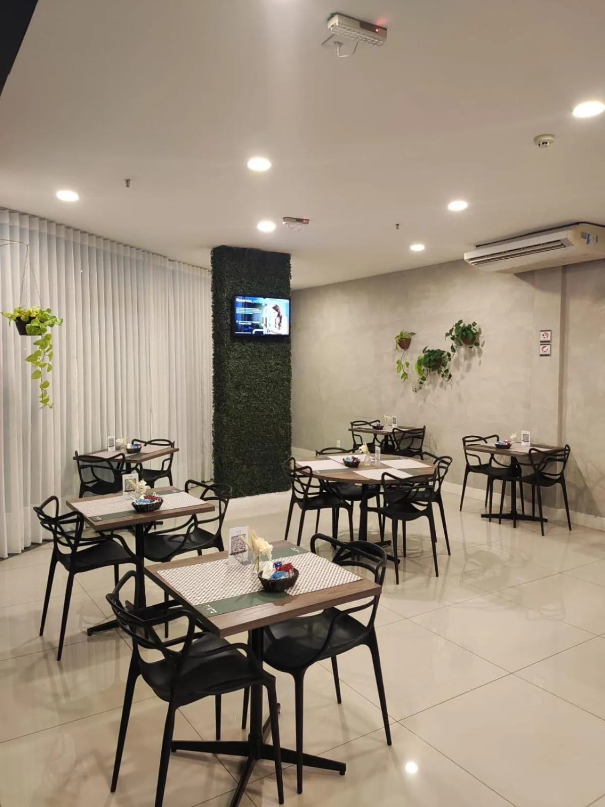 Restaurant/places to eat in Transamerica Fit Lafaiete