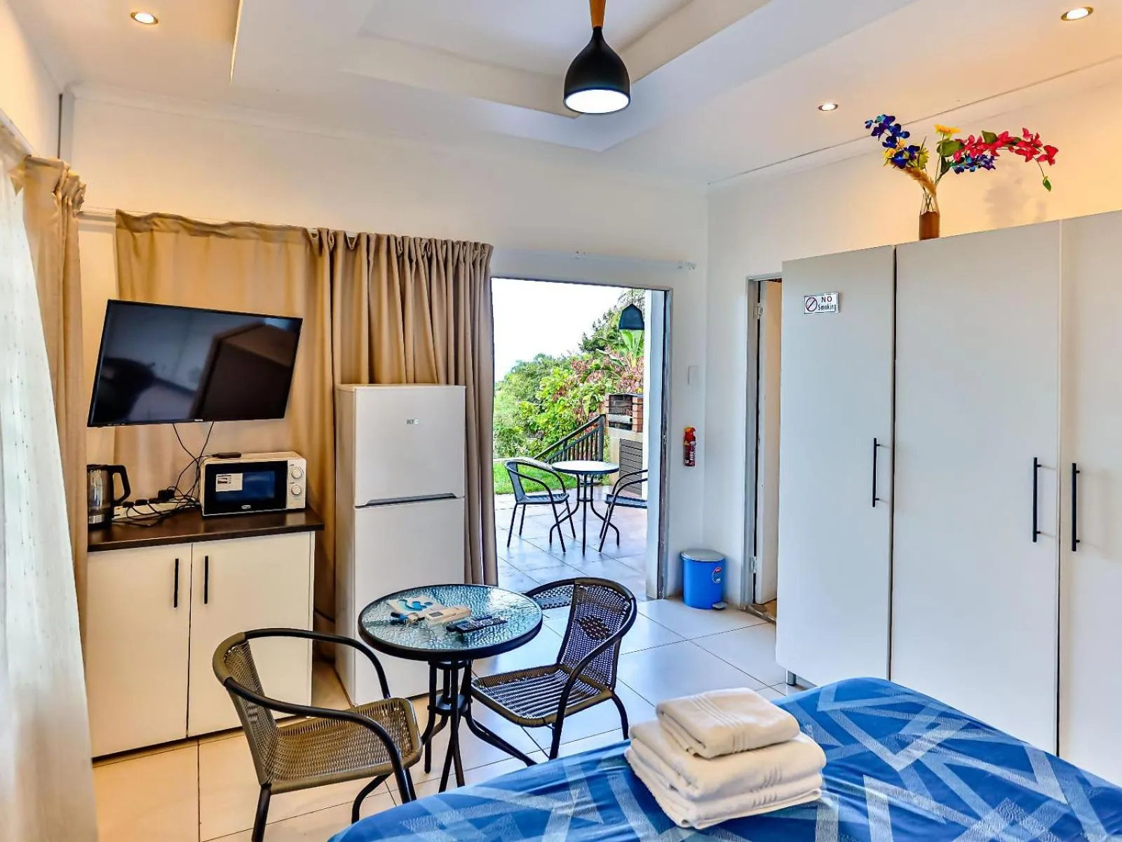 Photo of the whole room in Zur See - No Loadshedding