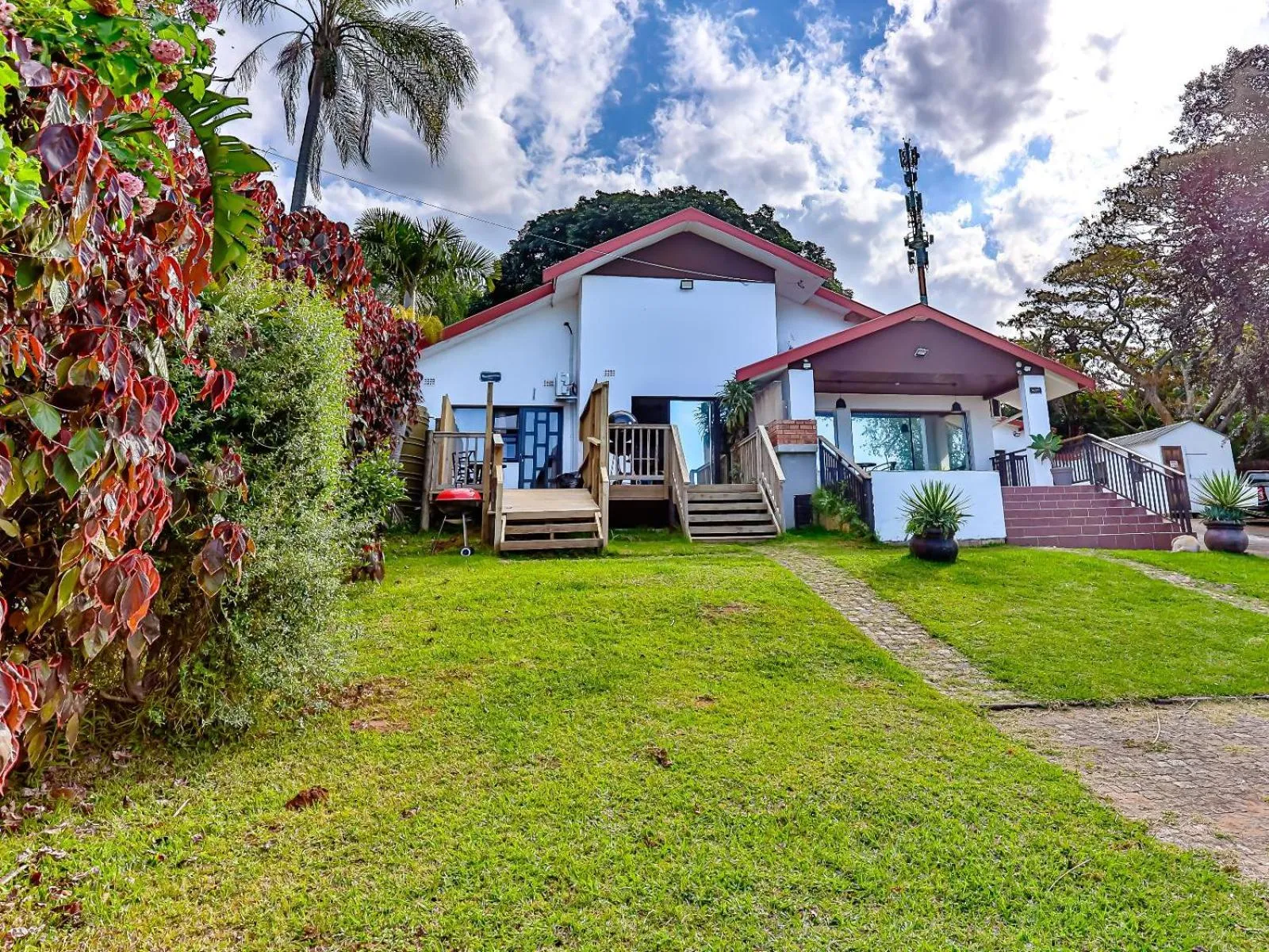 Property building in Zur See - No Loadshedding