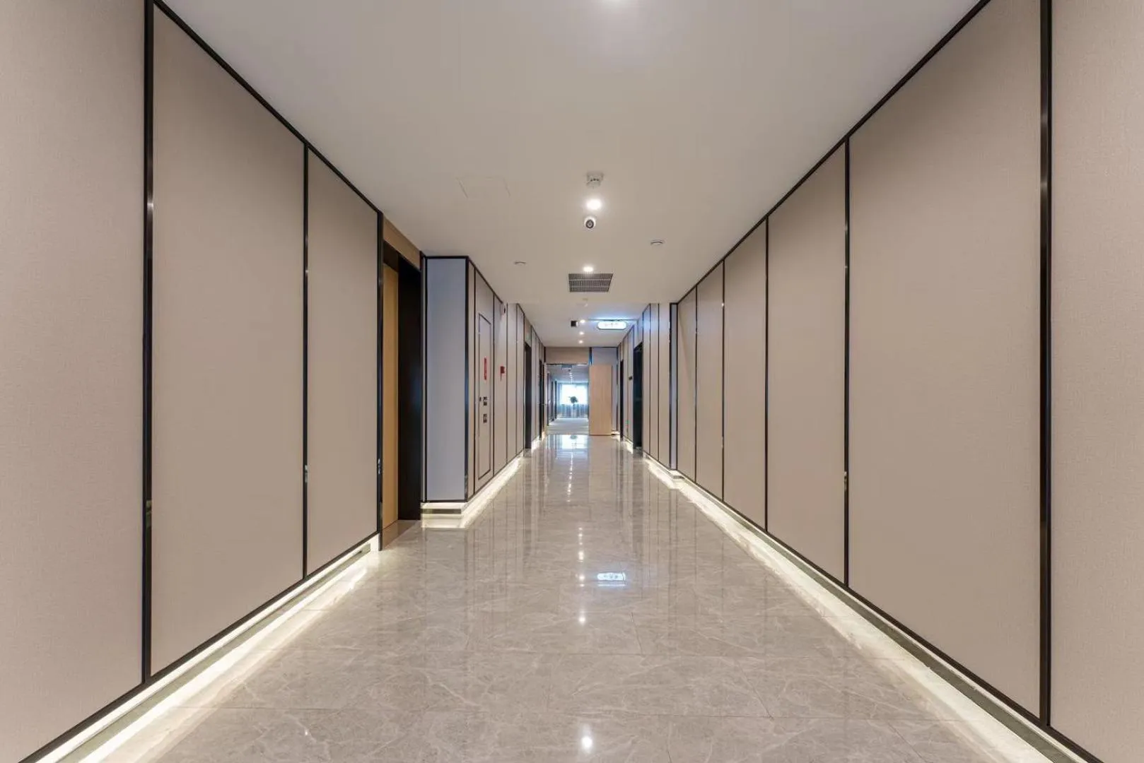 Floor plan in Atour Hotel Hangzhou Chongxian Banshan