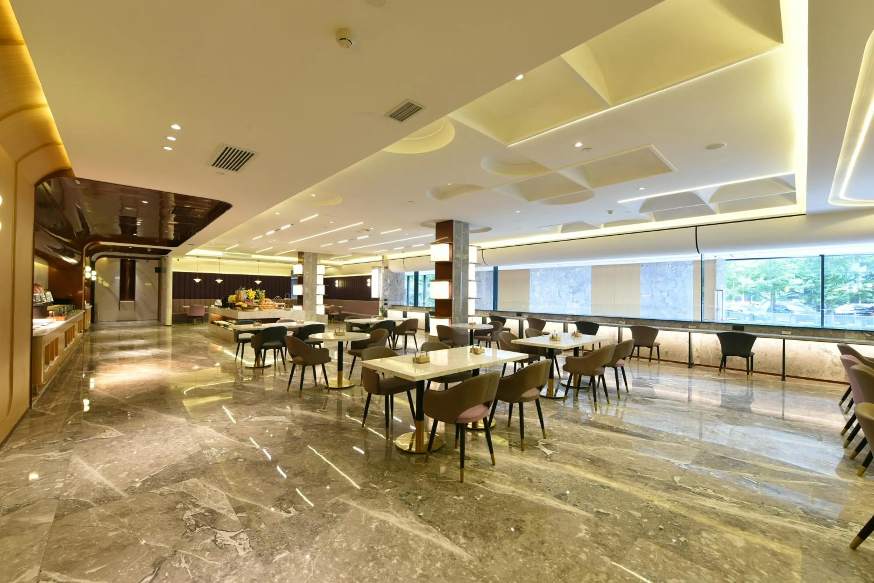 Restaurant/places to eat in Atour Hotel Dalian Hi-tech Zone