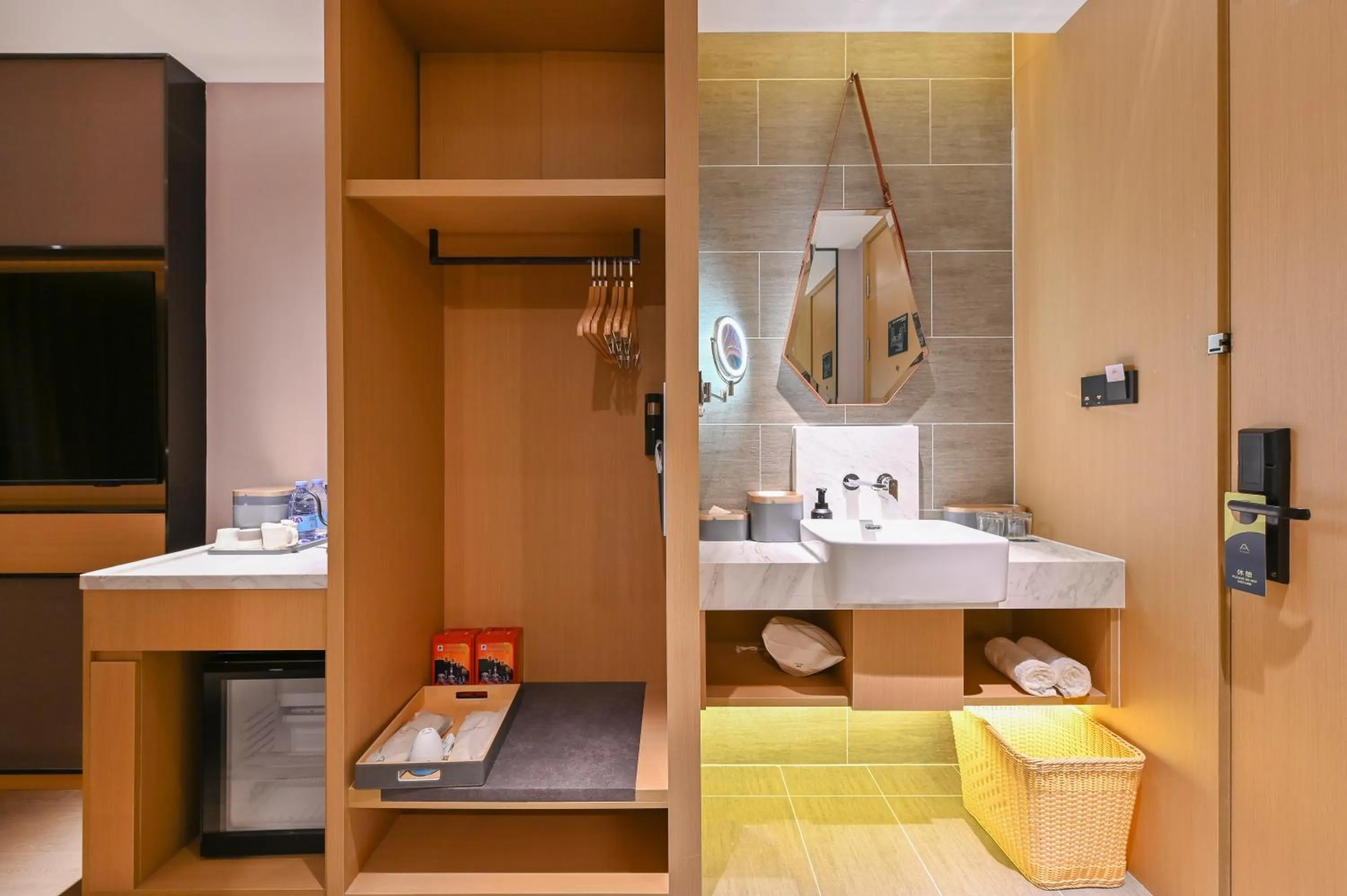 Atour Hotel Dalian Hi-tech Zone