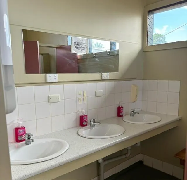 Broken Hill Tourist Lodge