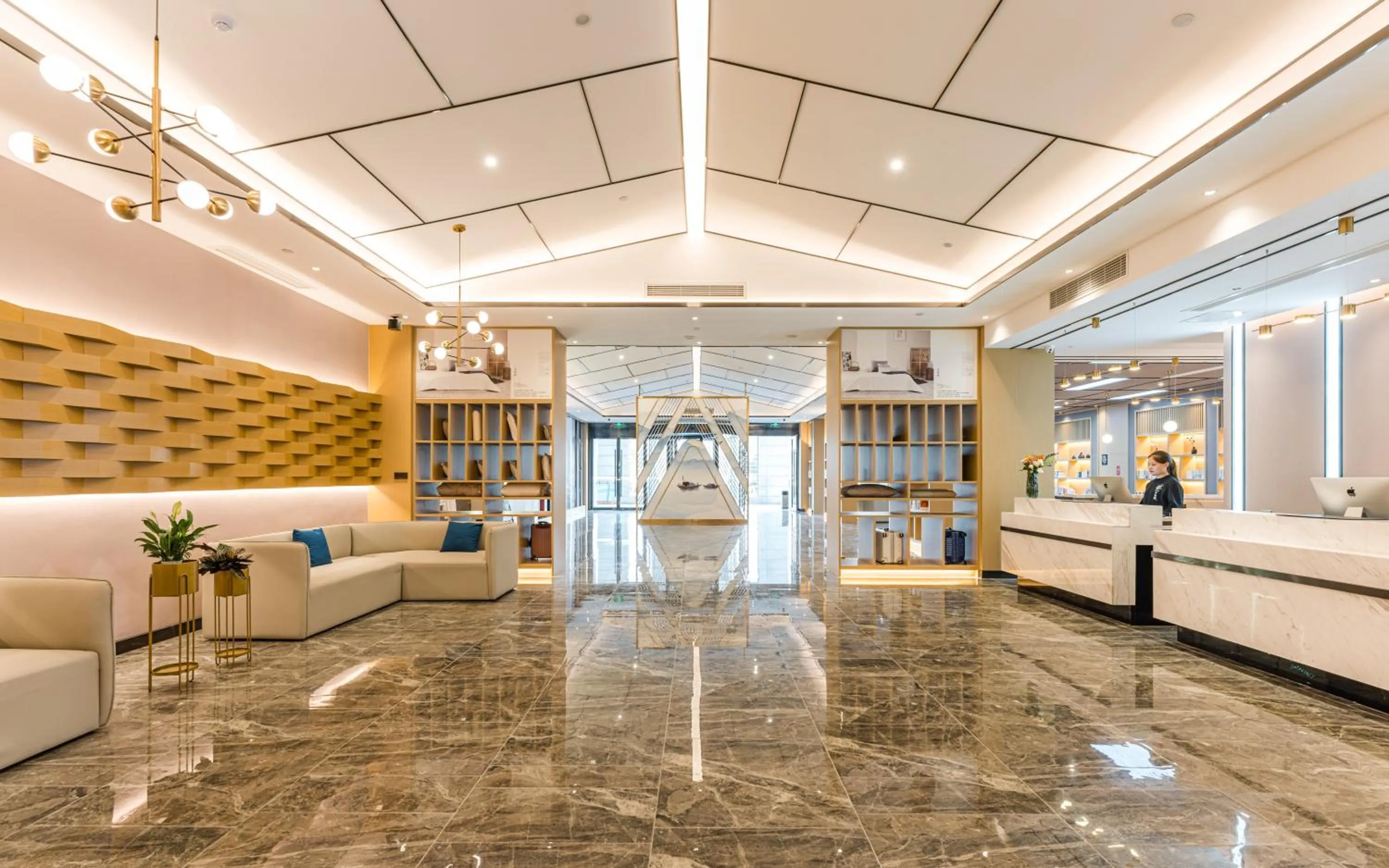 Seating area in Atour Hotel Suzhou Wangting