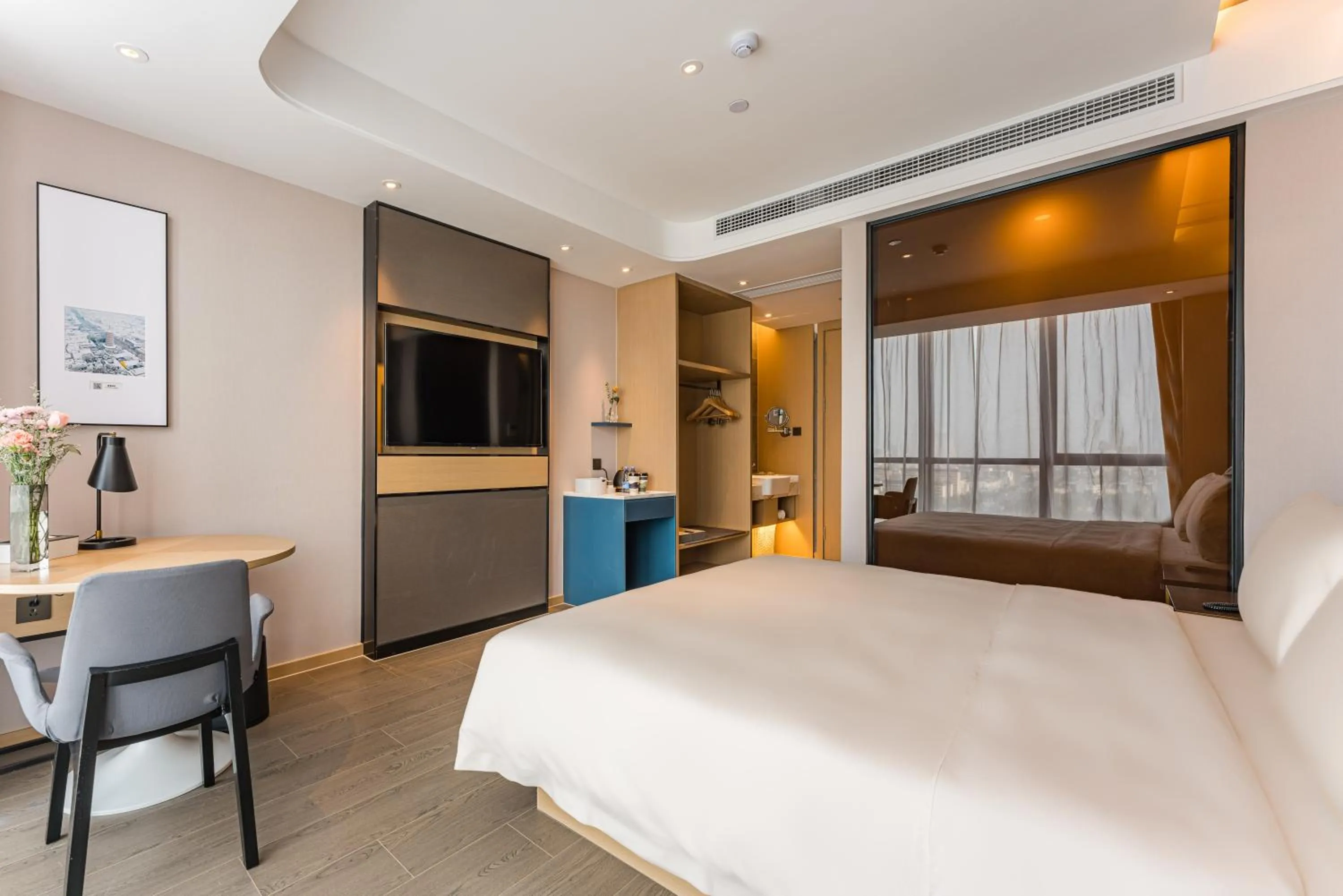 Bed in Atour Hotel Suzhou Wangting