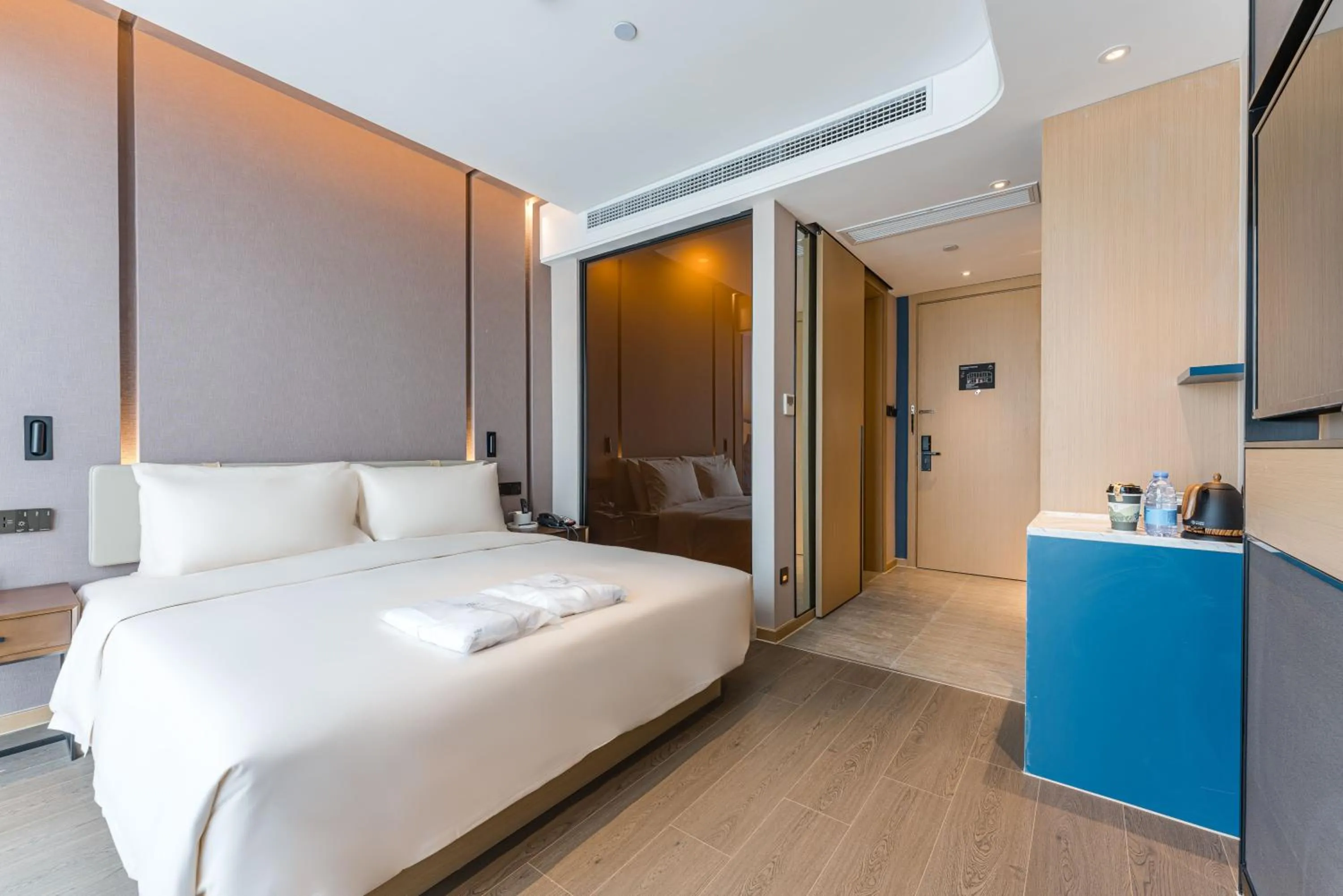 Bed in Atour Hotel Suzhou Wangting