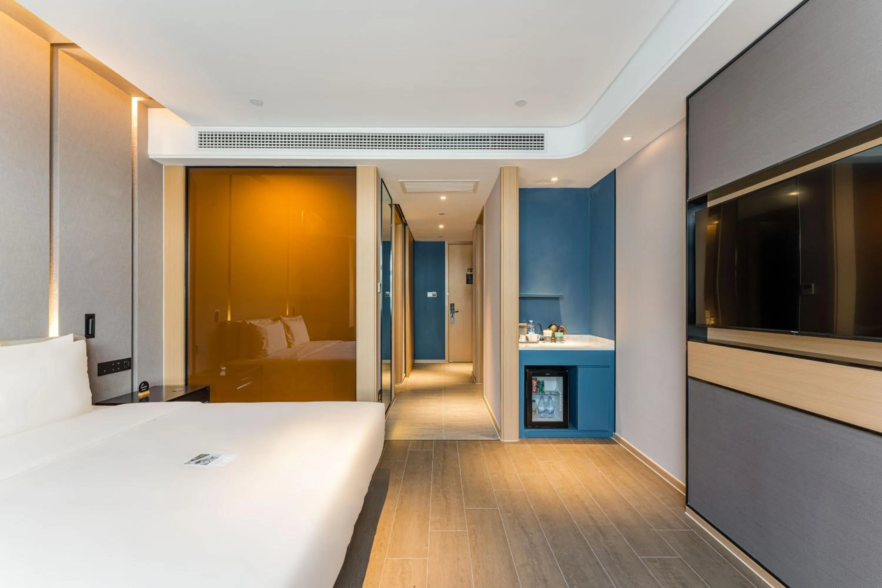 Photo of the whole room, Bed in Atour Hotel Suzhou Mudu Ancient Town