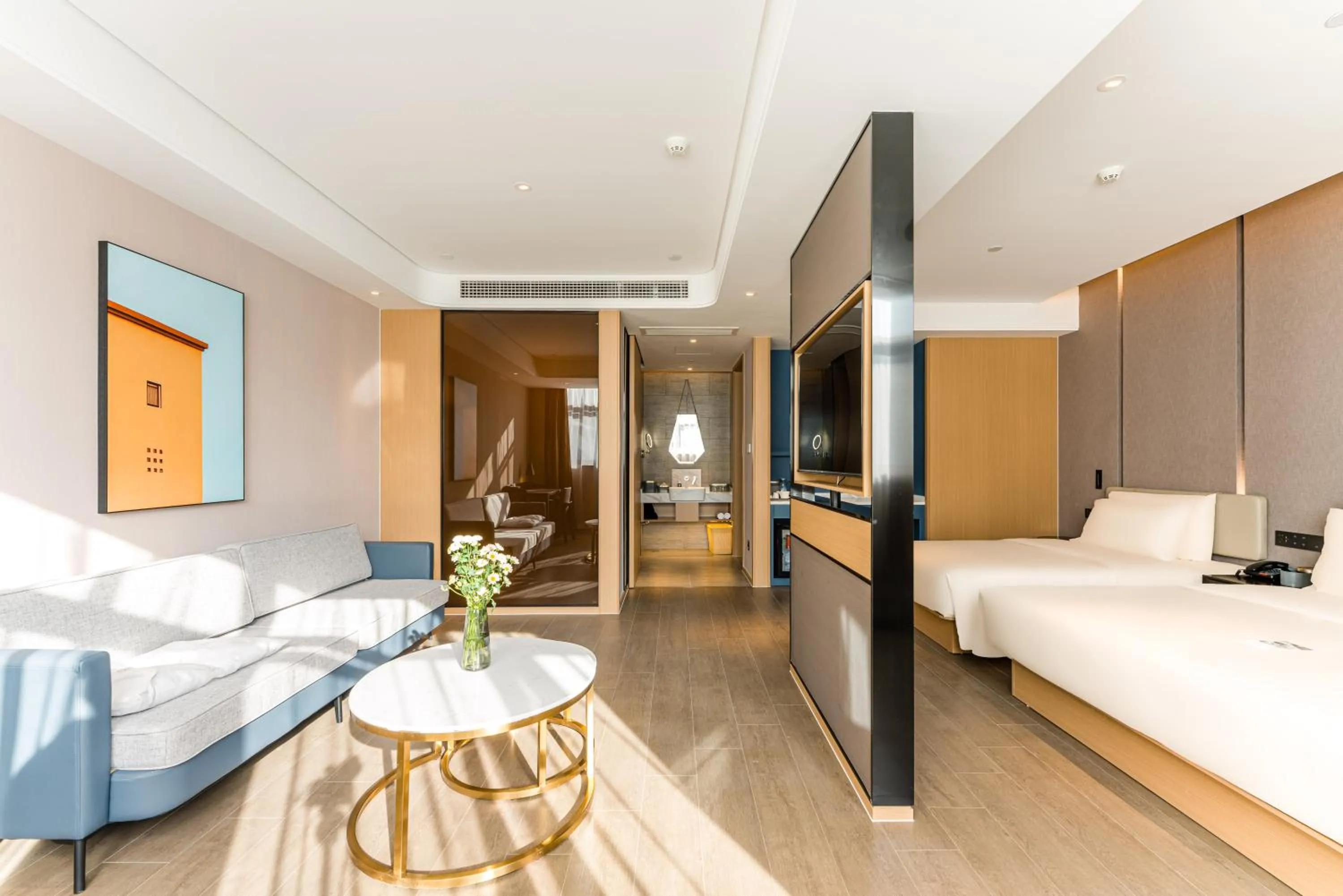 Photo of the whole room, Bed in Atour Hotel Suzhou Mudu Ancient Town