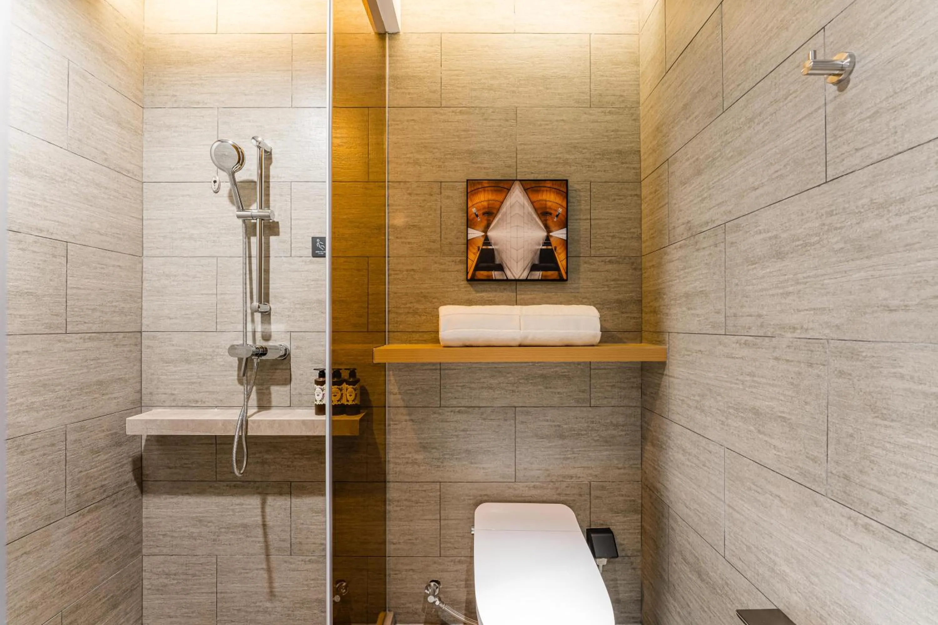 Shower in Atour Hotel Suzhou Mudu Ancient Town