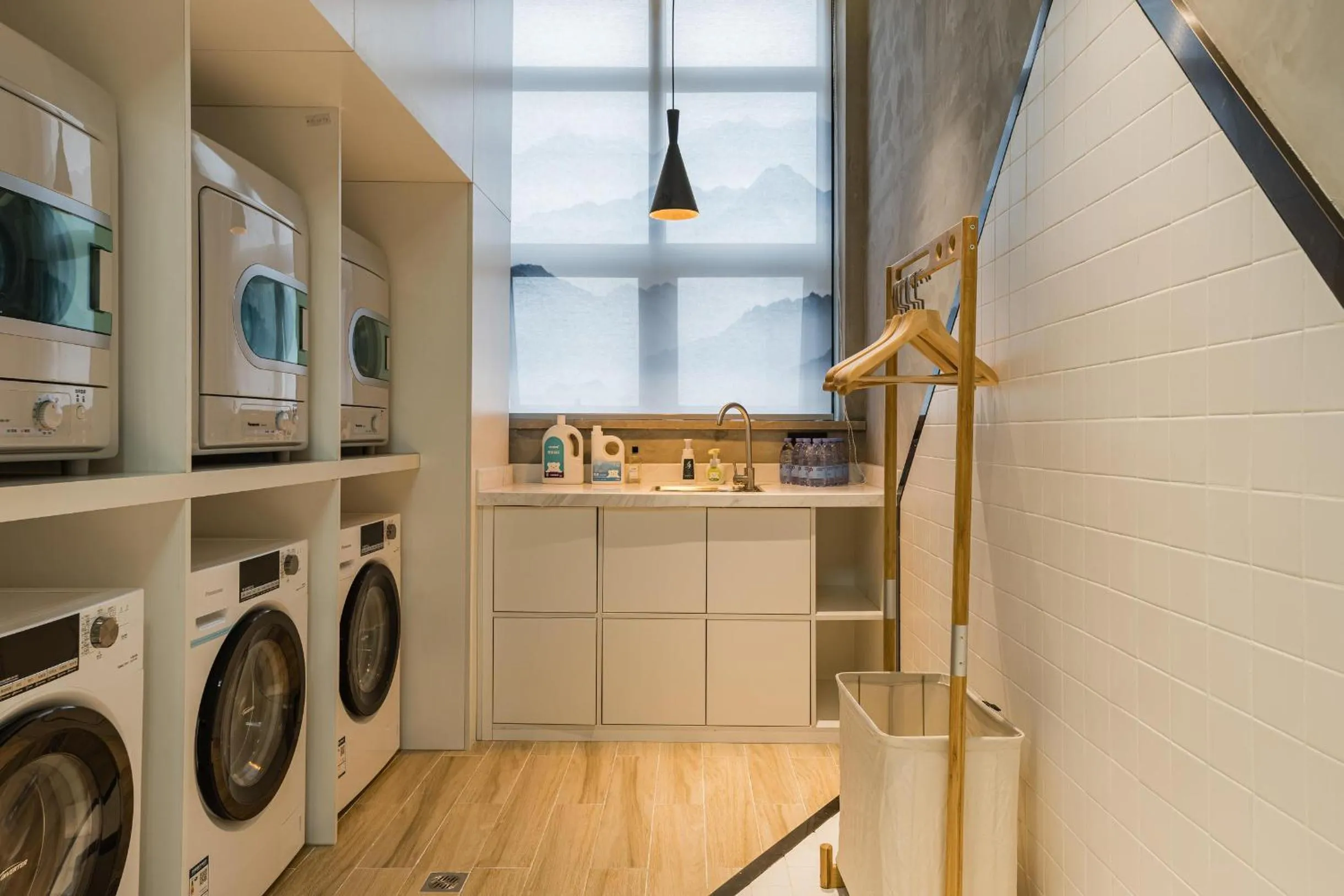 Atour Hotel Shaoxing Shangyu E-Travel Town