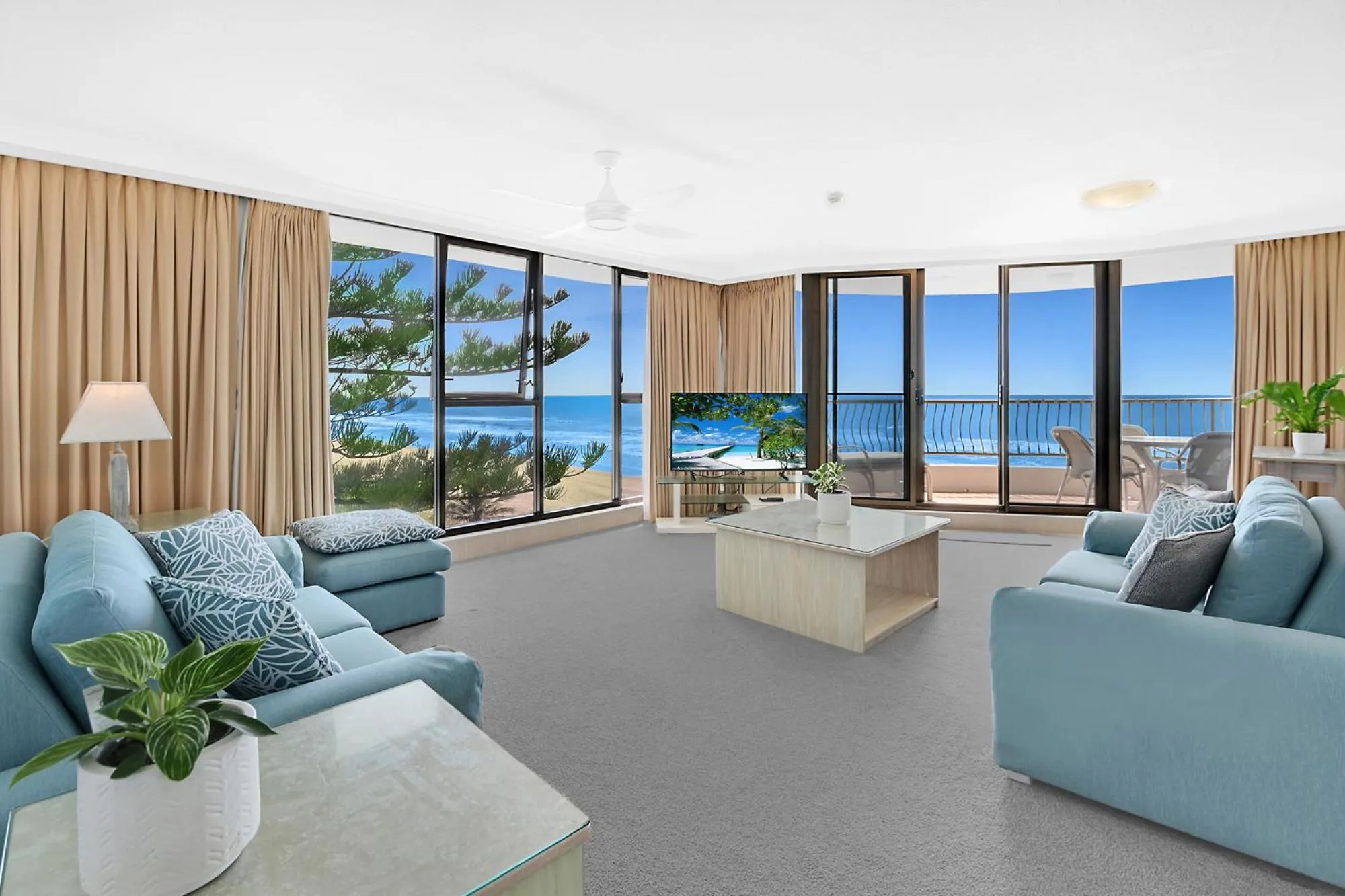 Living room in Albatross North Apartments