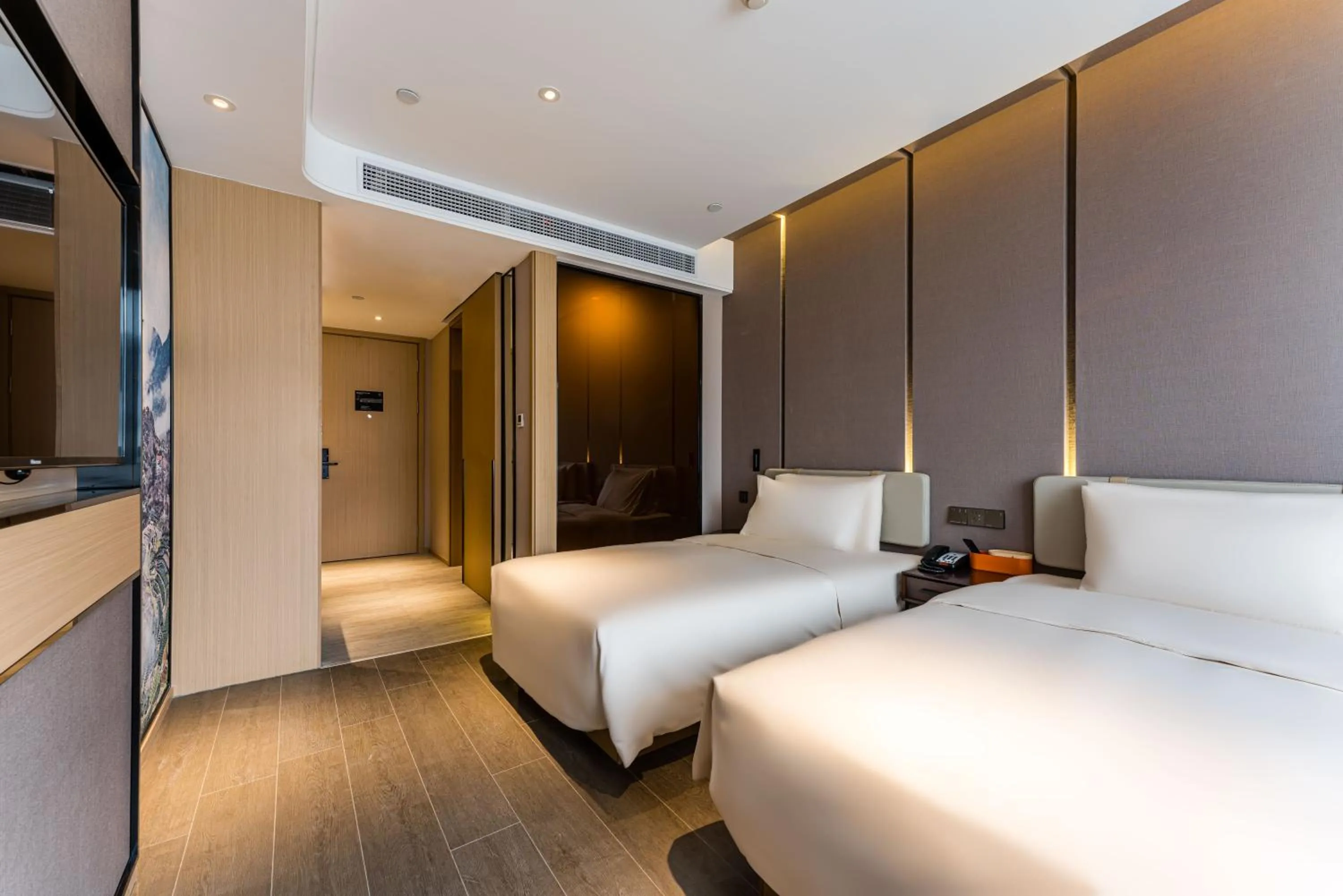 Photo of the whole room, Bed in Atour Hotel Shengzhou