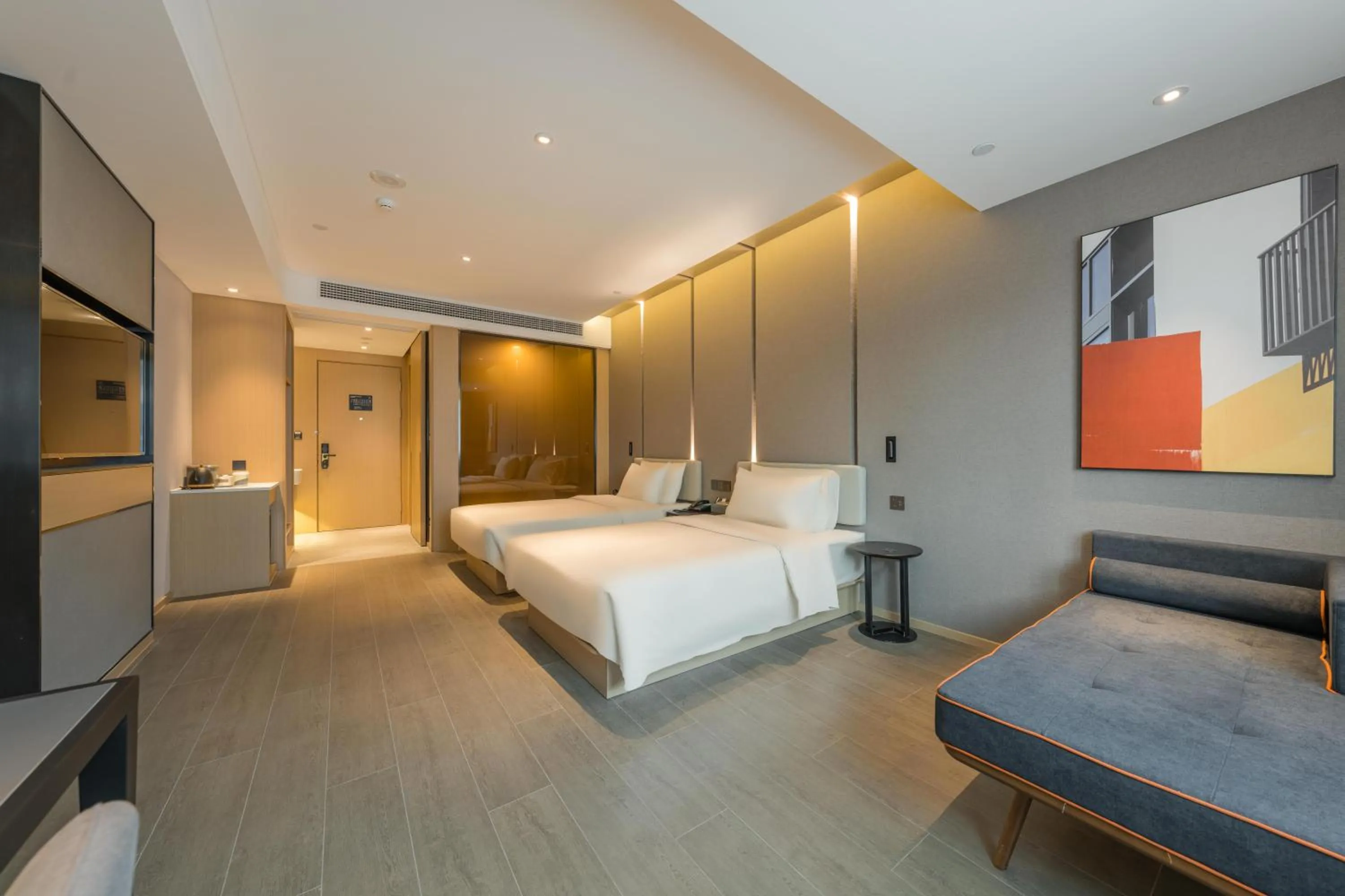 Photo of the whole room, Bed in Atour Hotel Quzhou Nankong