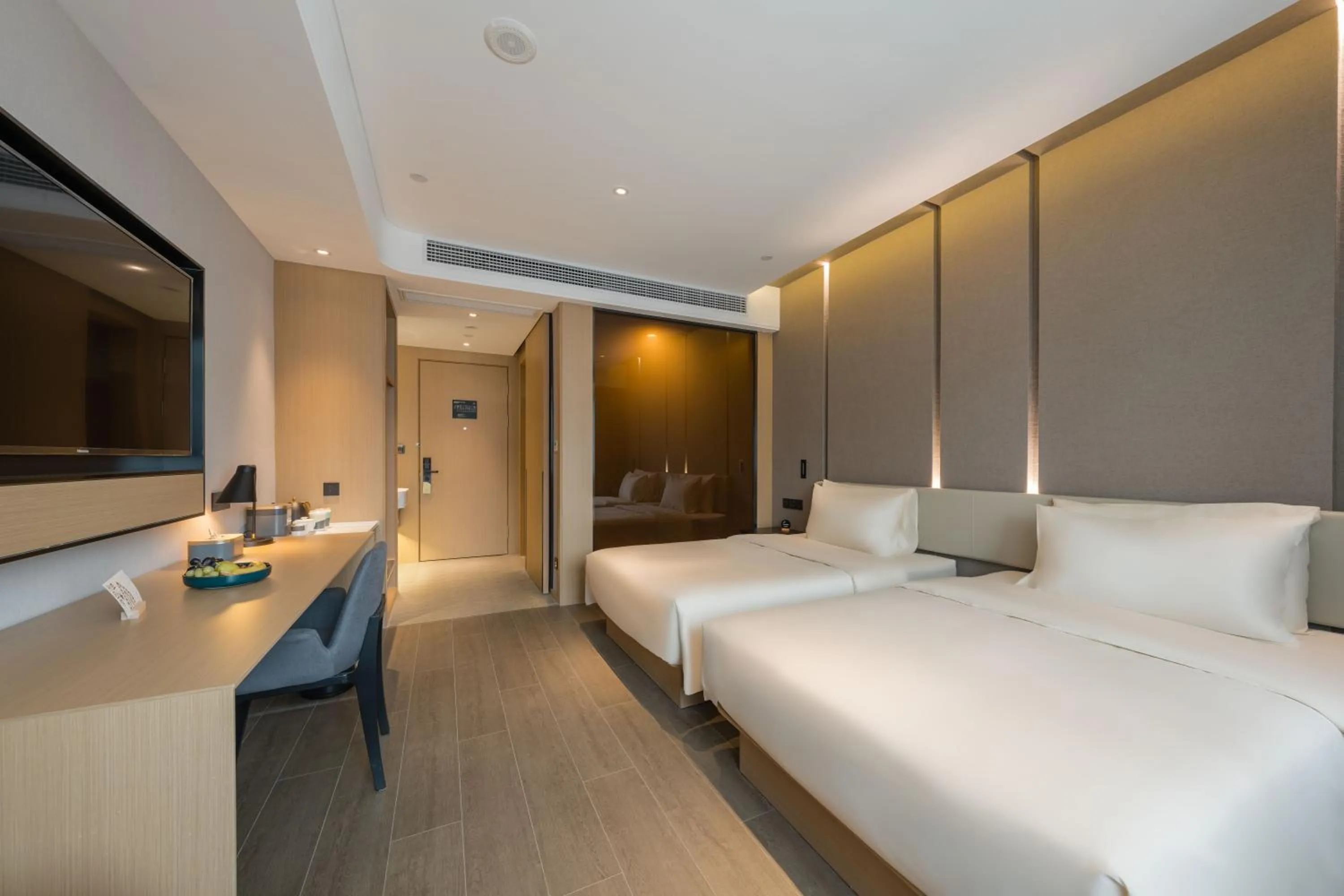 Photo of the whole room, Bed in Atour Hotel Quzhou Nankong