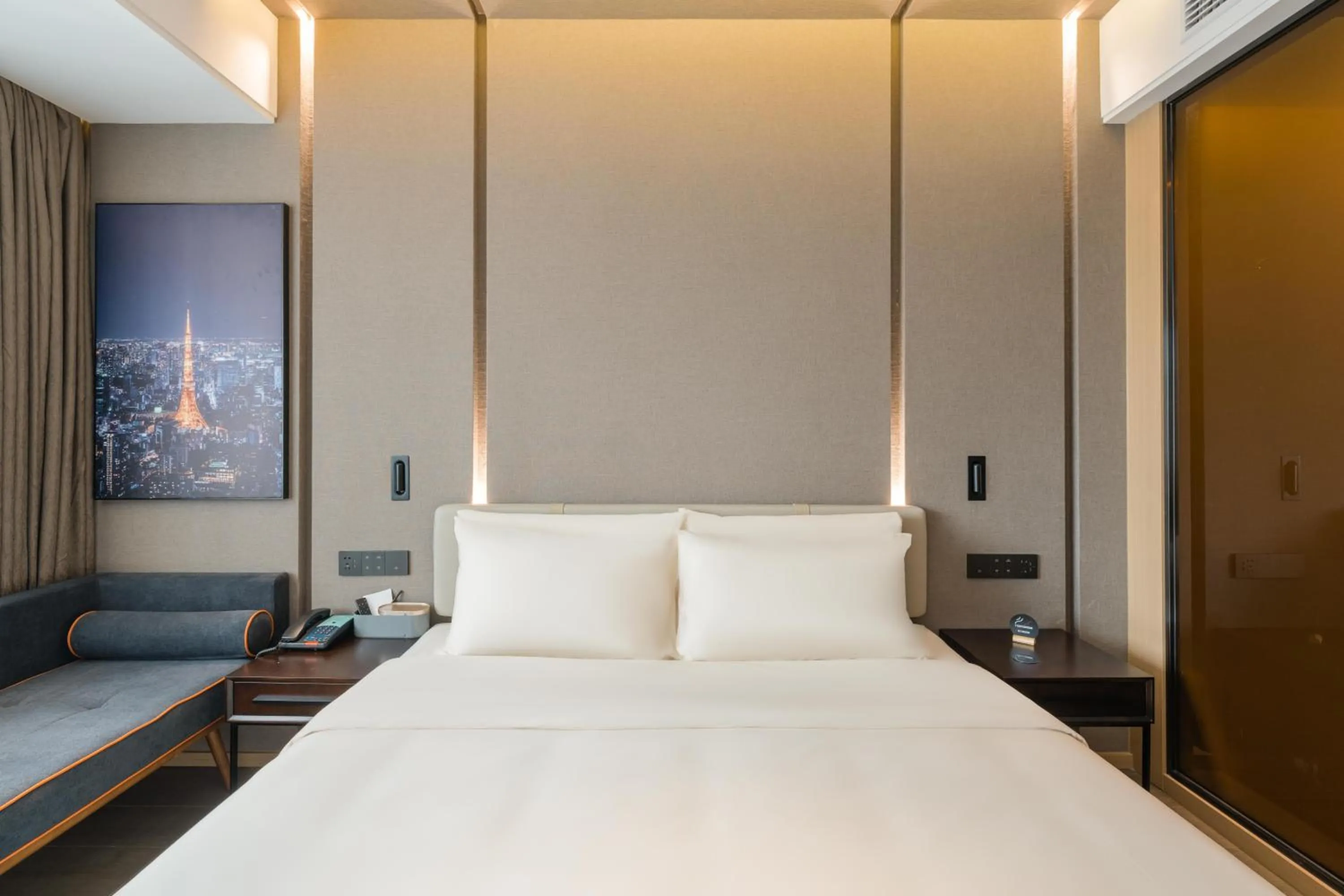 Photo of the whole room, Bed in Atour Hotel Quzhou Nankong