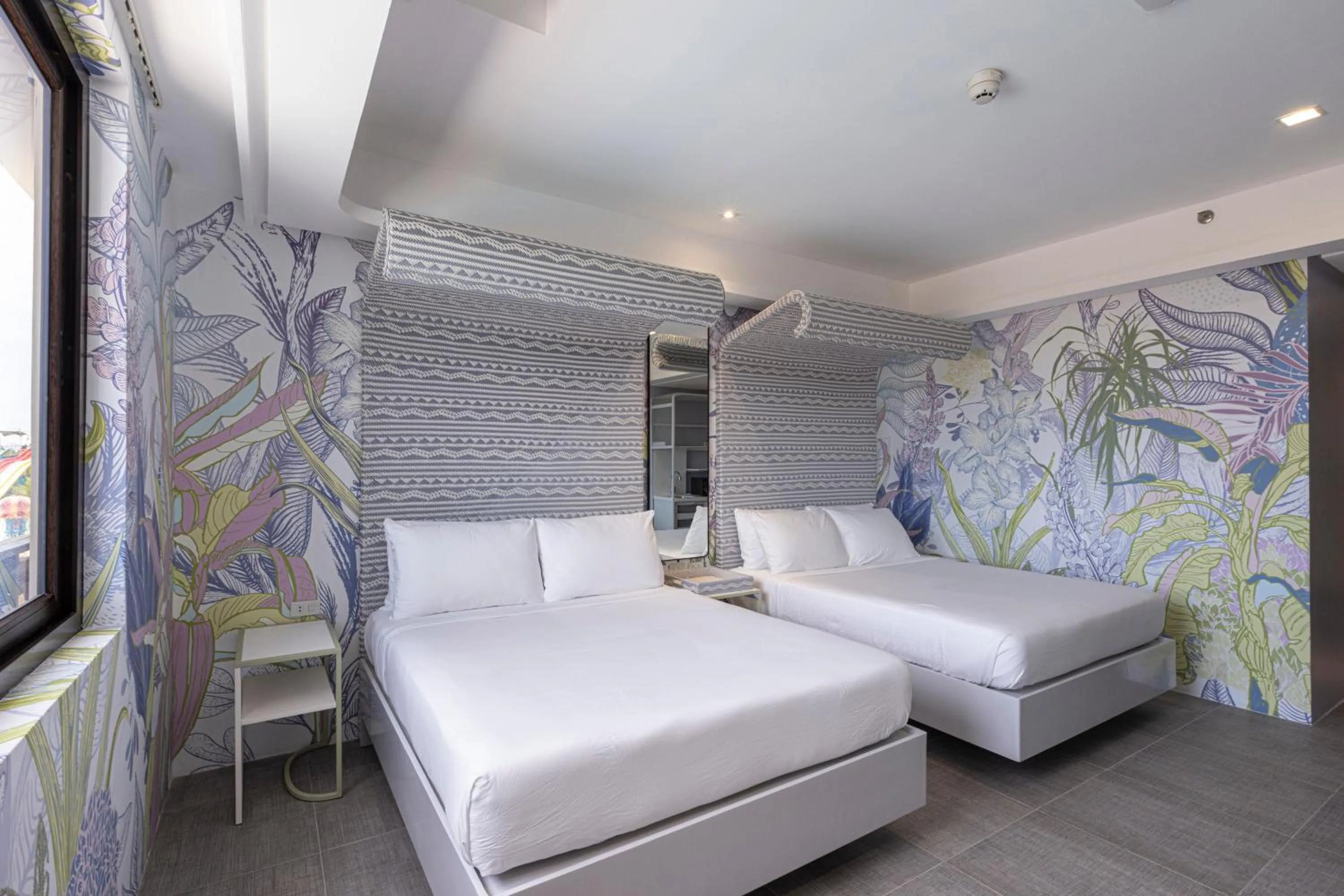 Bed in Astoria Palawan