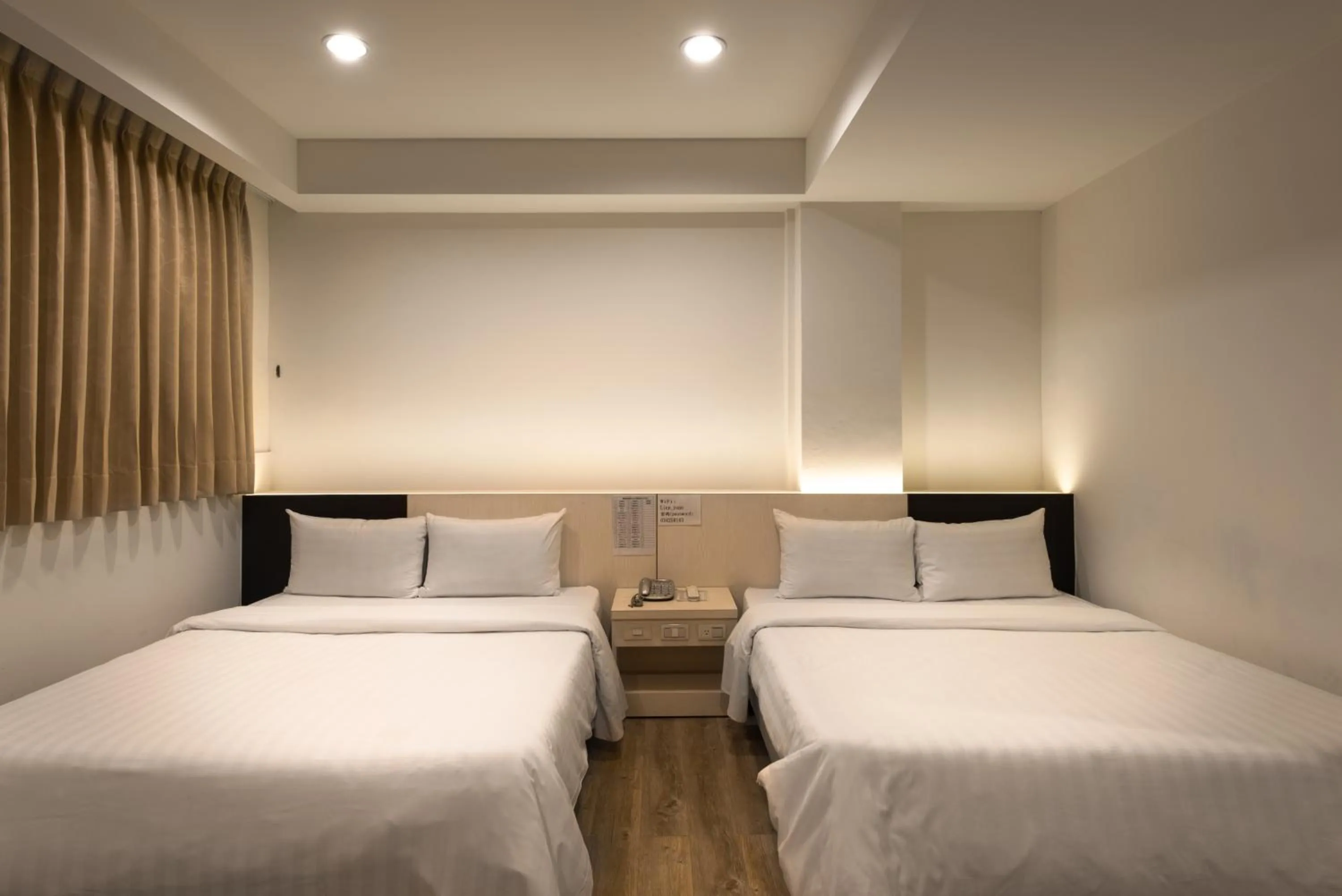 Photo of the whole room in Lotus Yuan Business Hotel