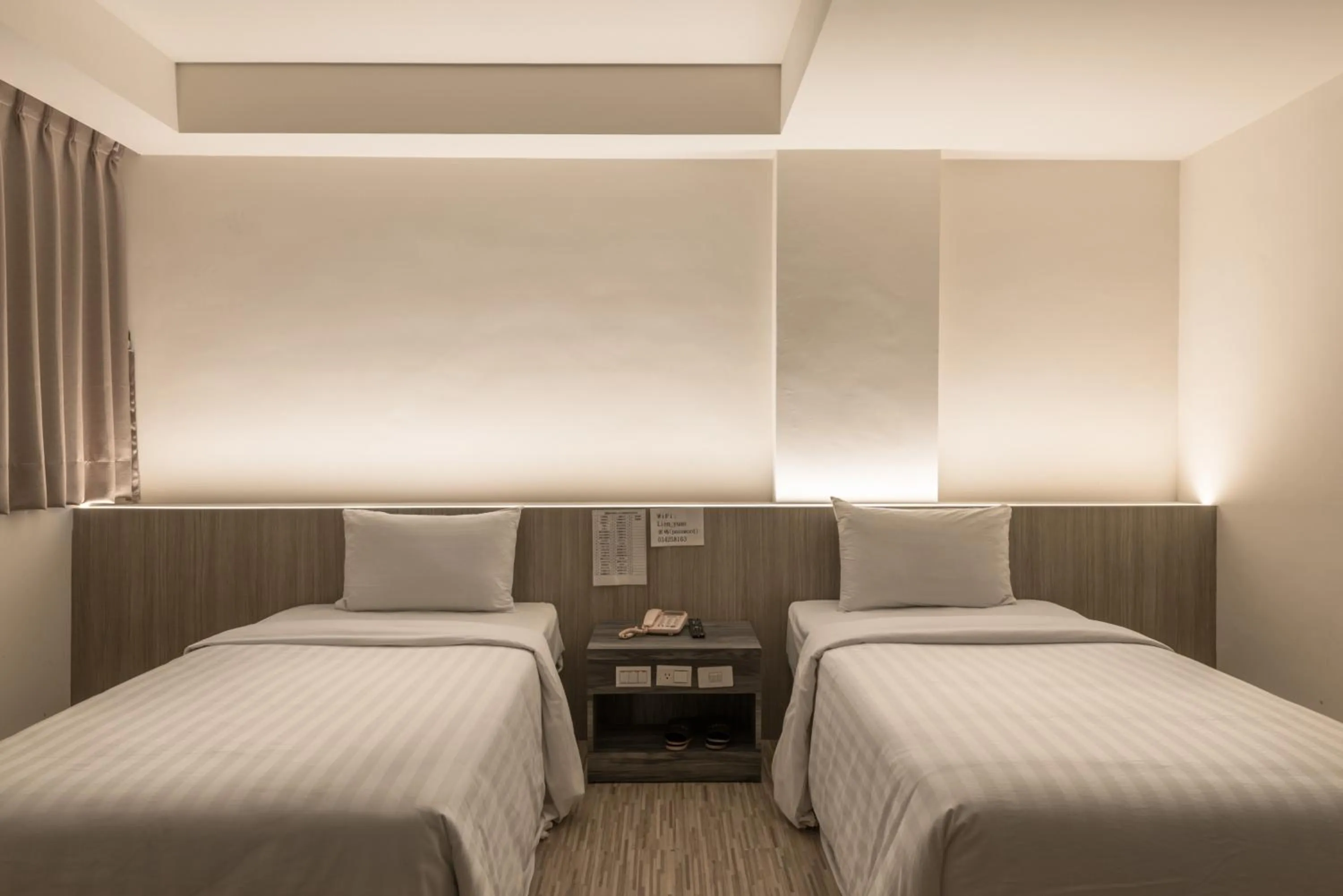 Photo of the whole room in Lotus Yuan Business Hotel