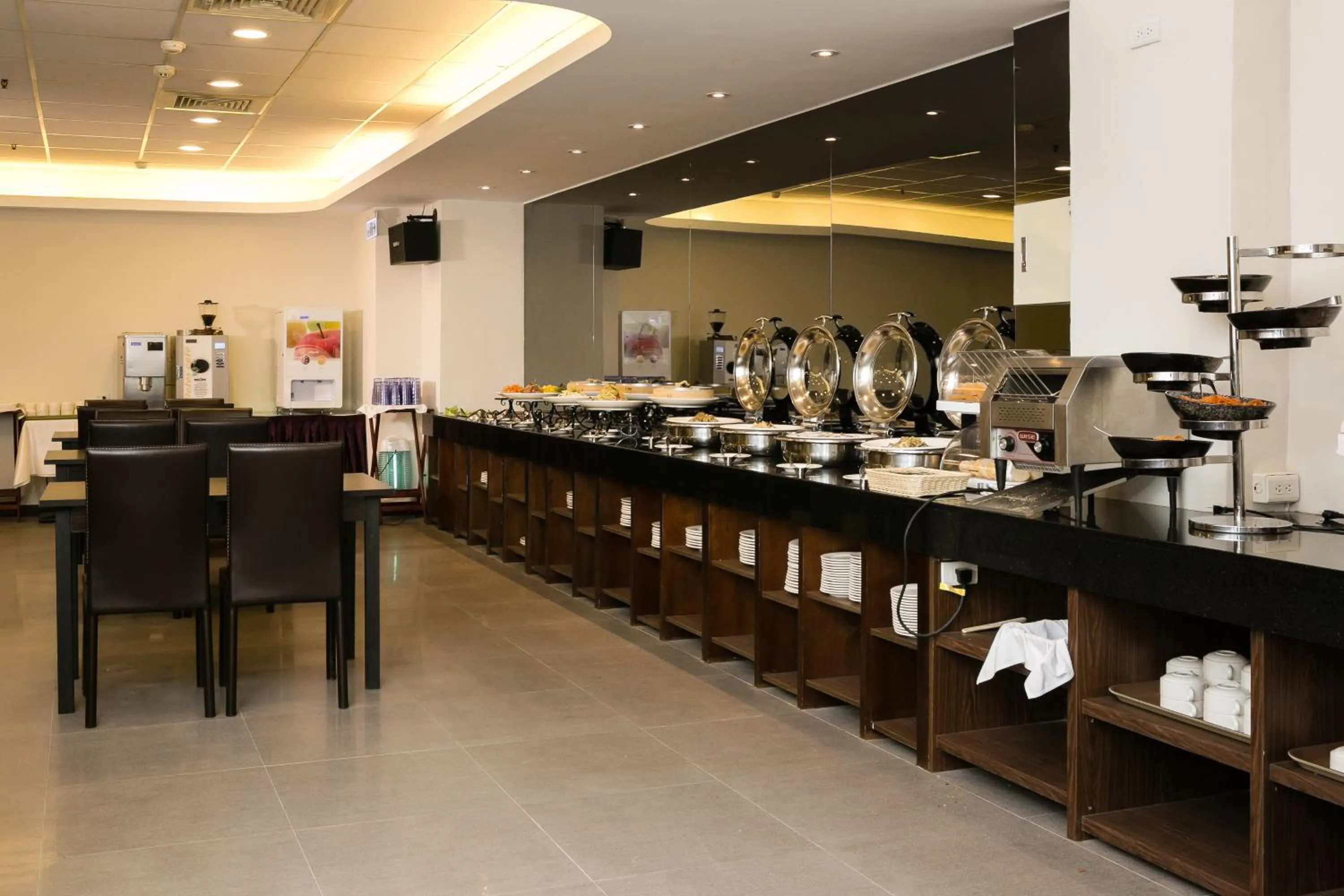 Restaurant/places to eat in Yuhao Hotel - Hsinchu Branch