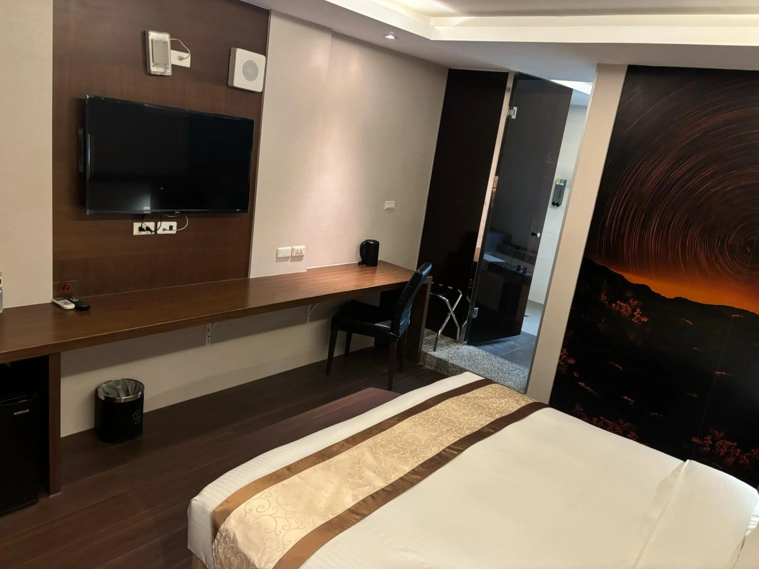 Photo of the whole room, Bed in Yuhao Hotel - Hsinchu Branch