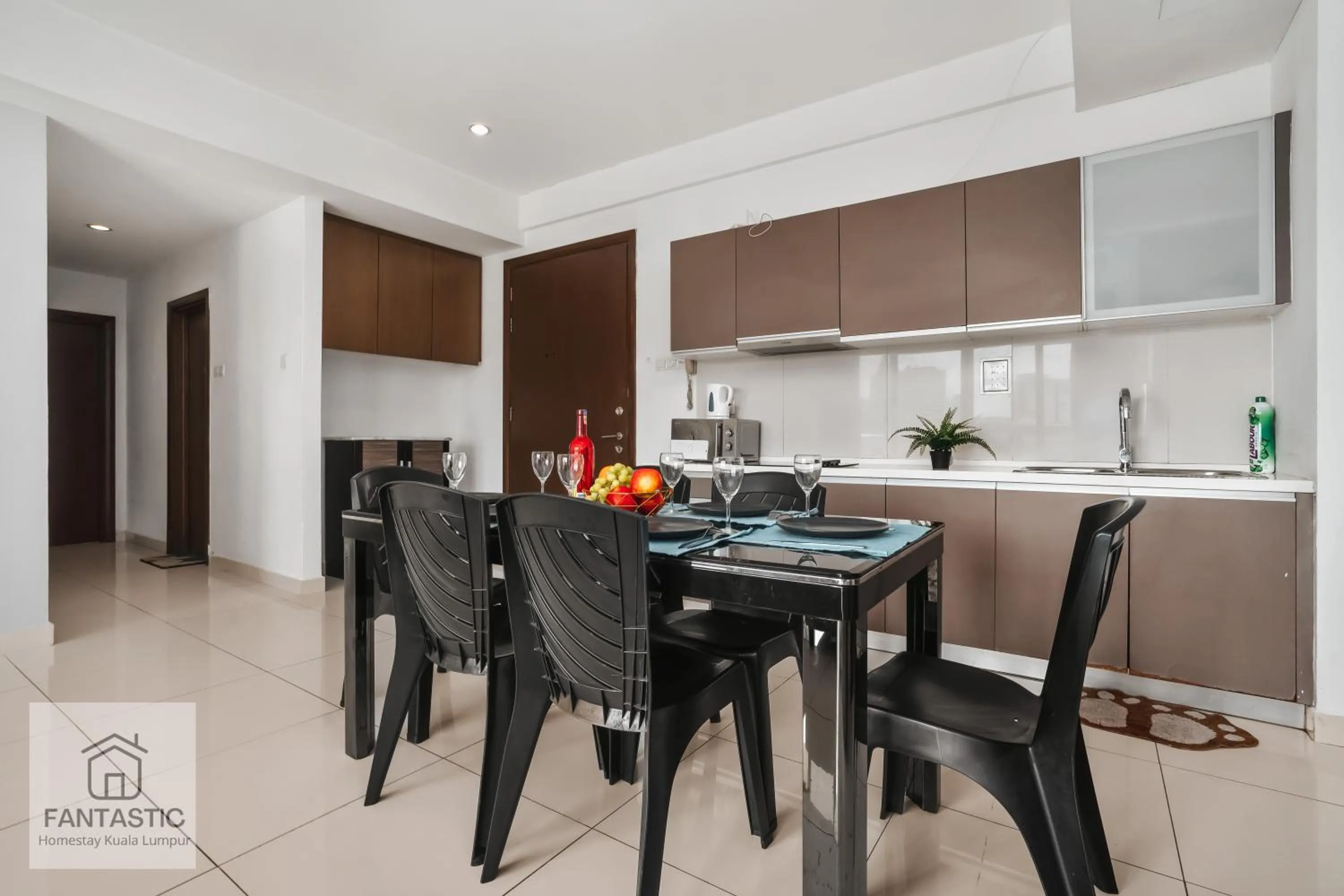 Regalia Residence @ KLCC View Sky Pool by KC