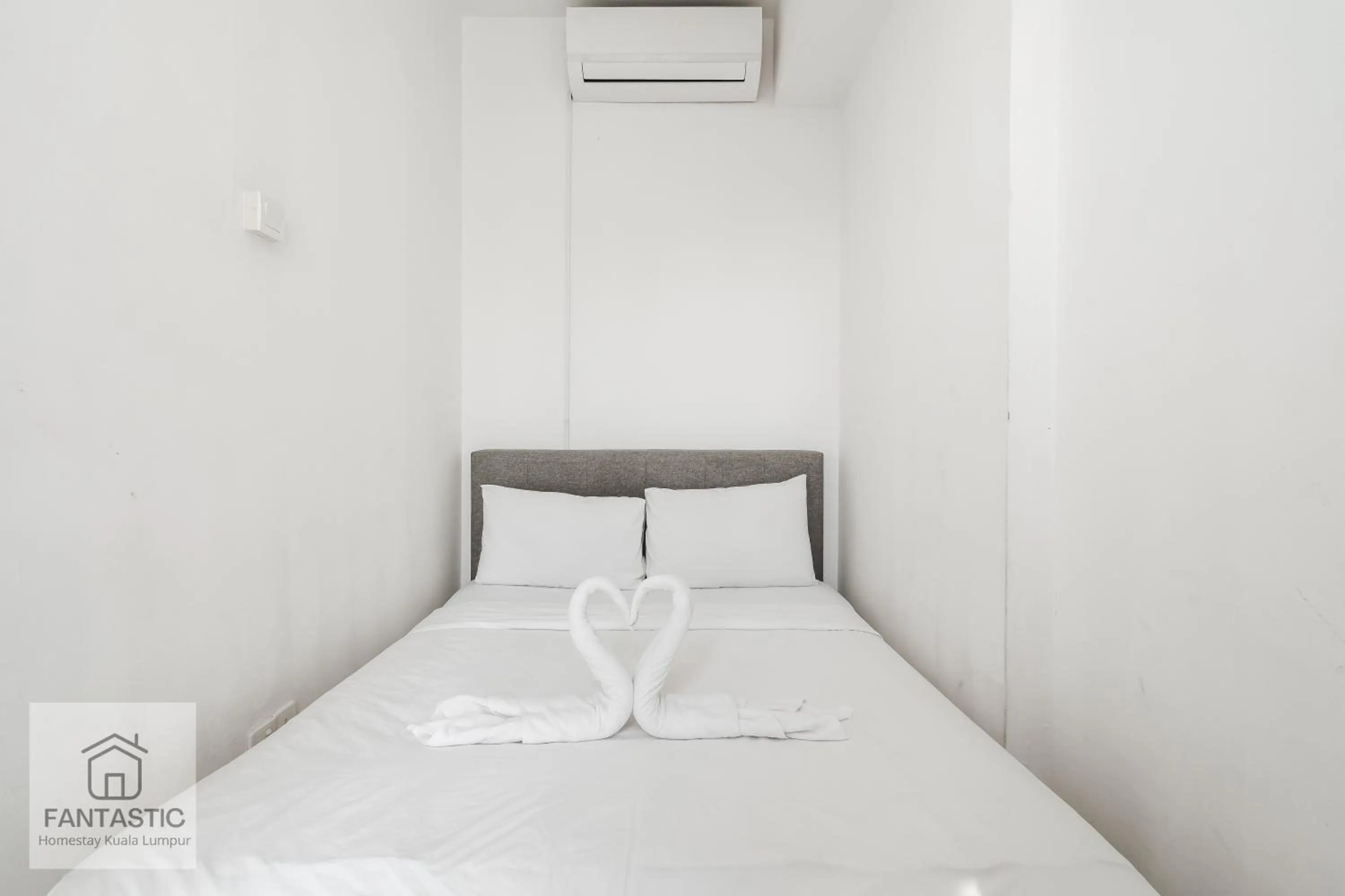 Bed in Regalia Residence @ KLCC View Sky Pool by KC