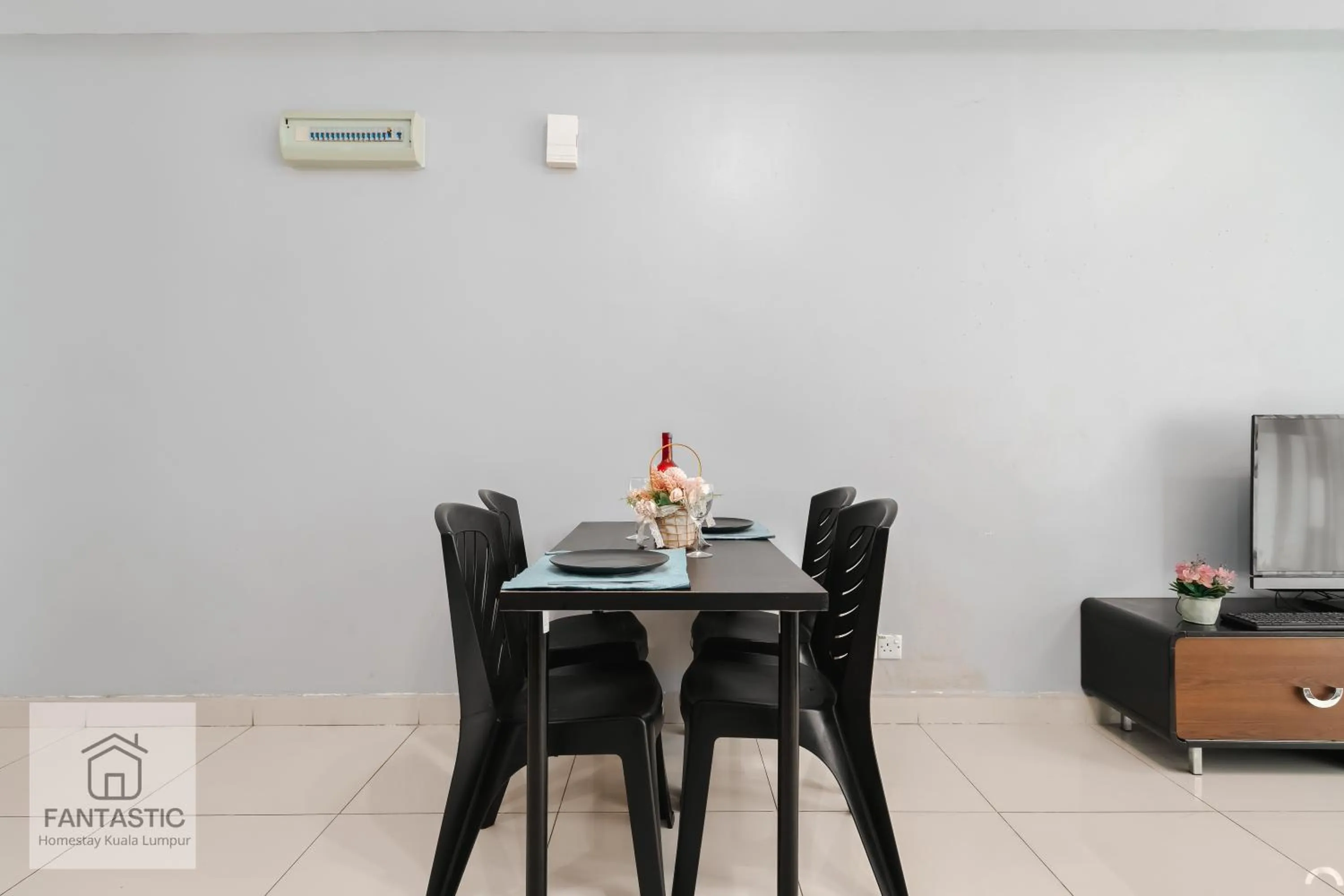 Regalia Residence @ KLCC View Sky Pool by KC