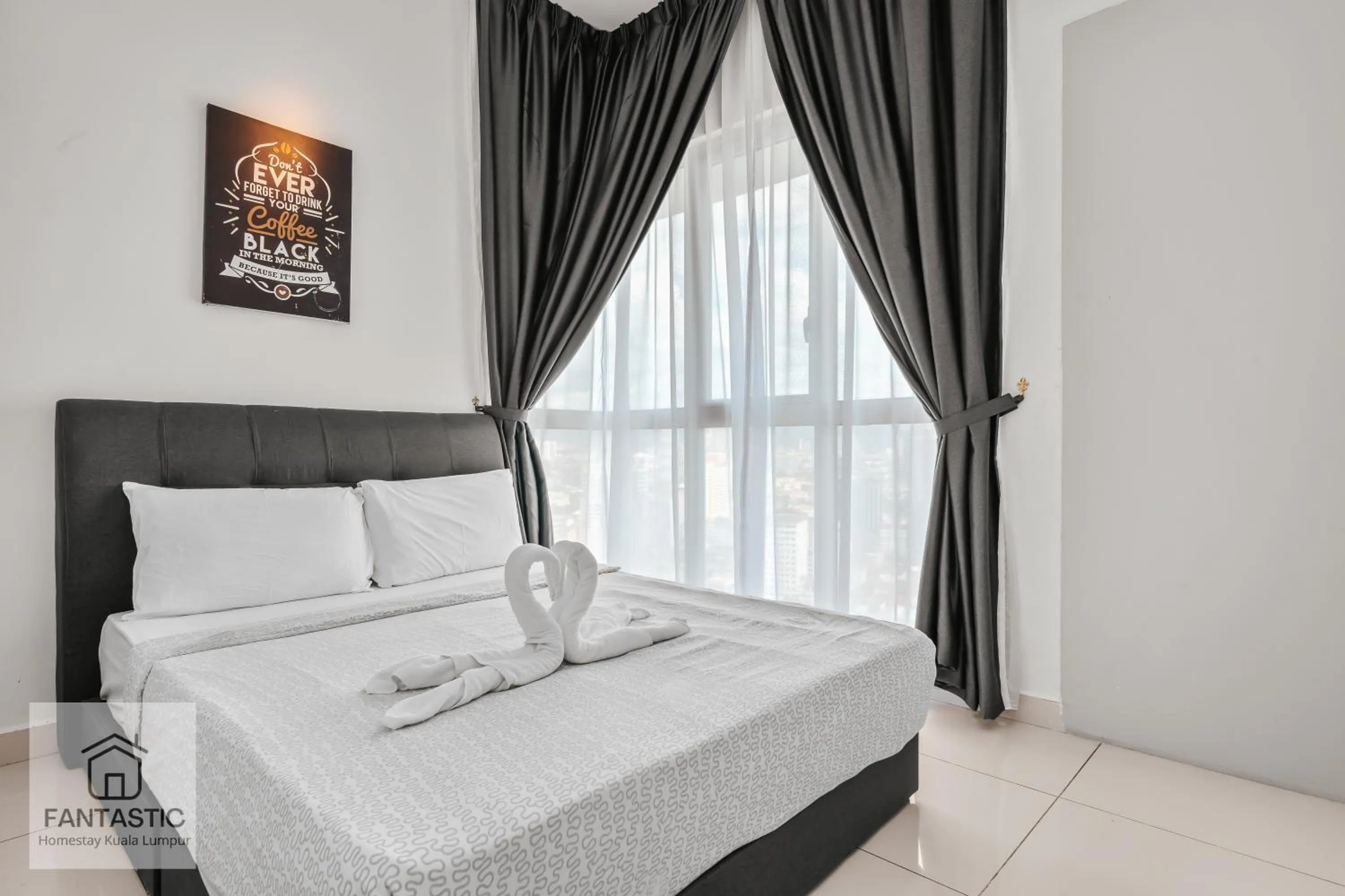 Bed in Regalia Residence @ KLCC View Sky Pool by KC