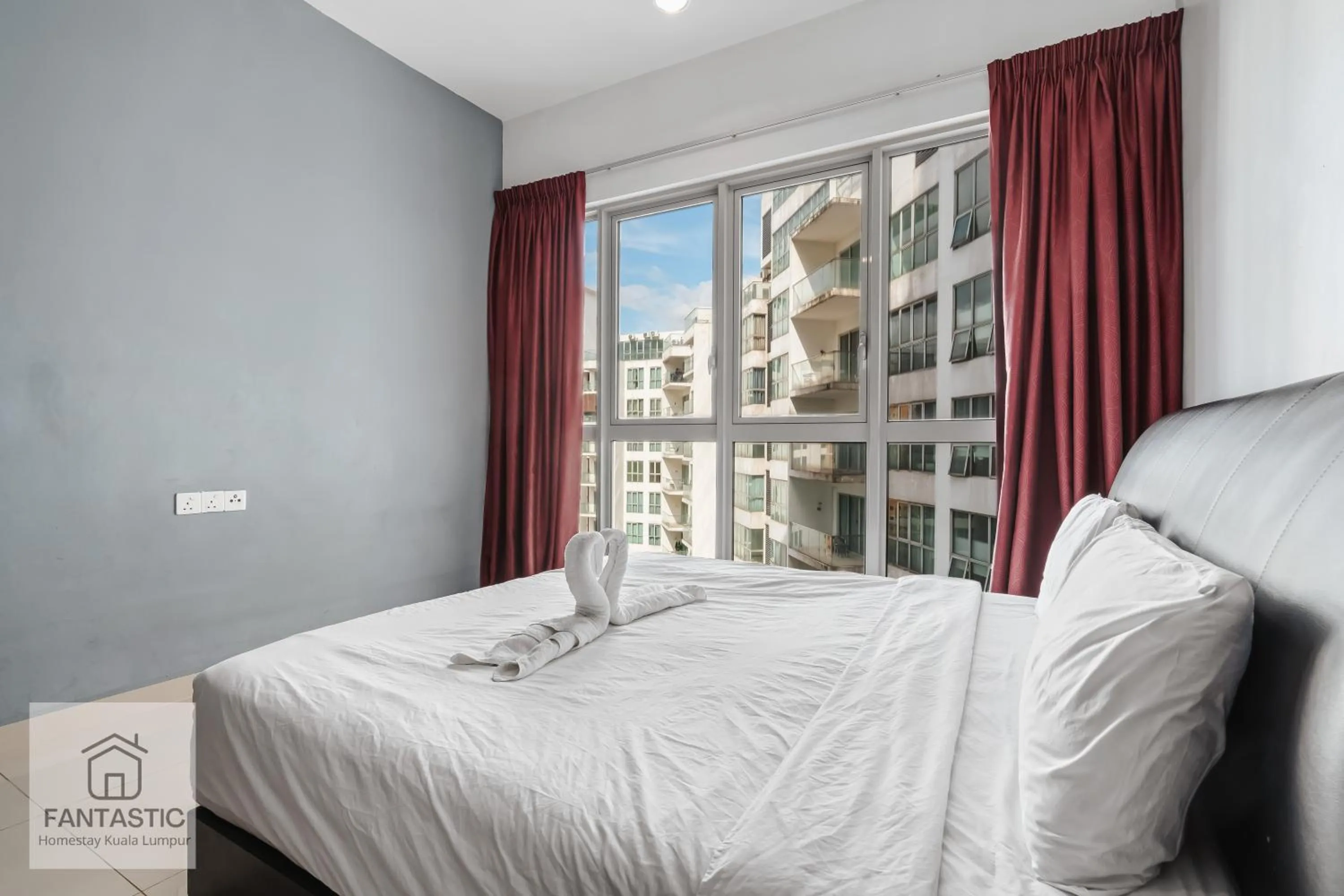 Bed in Regalia Residence @ KLCC View Sky Pool by KC