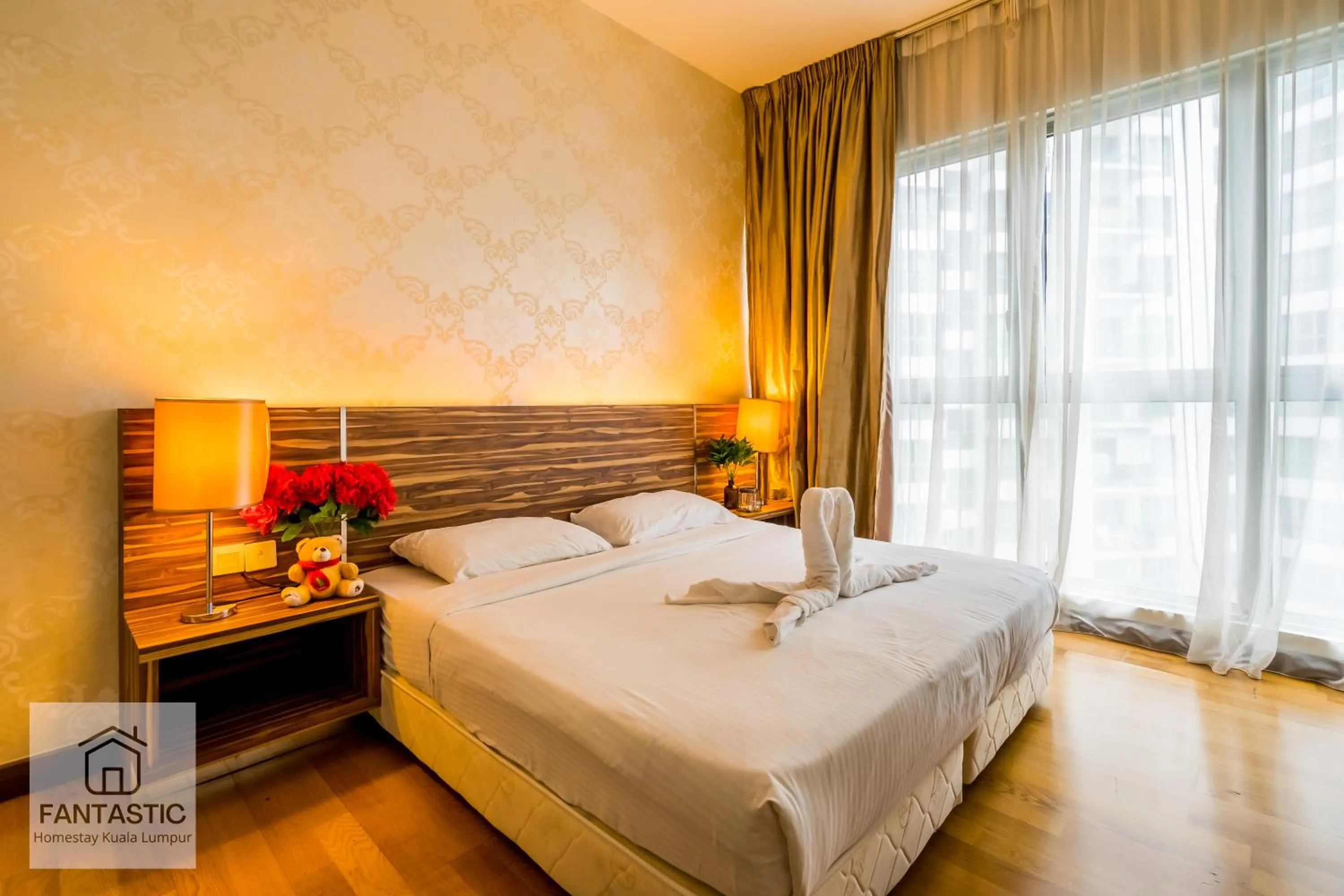 Bed in Regalia Residence @ KLCC View Sky Pool by KC