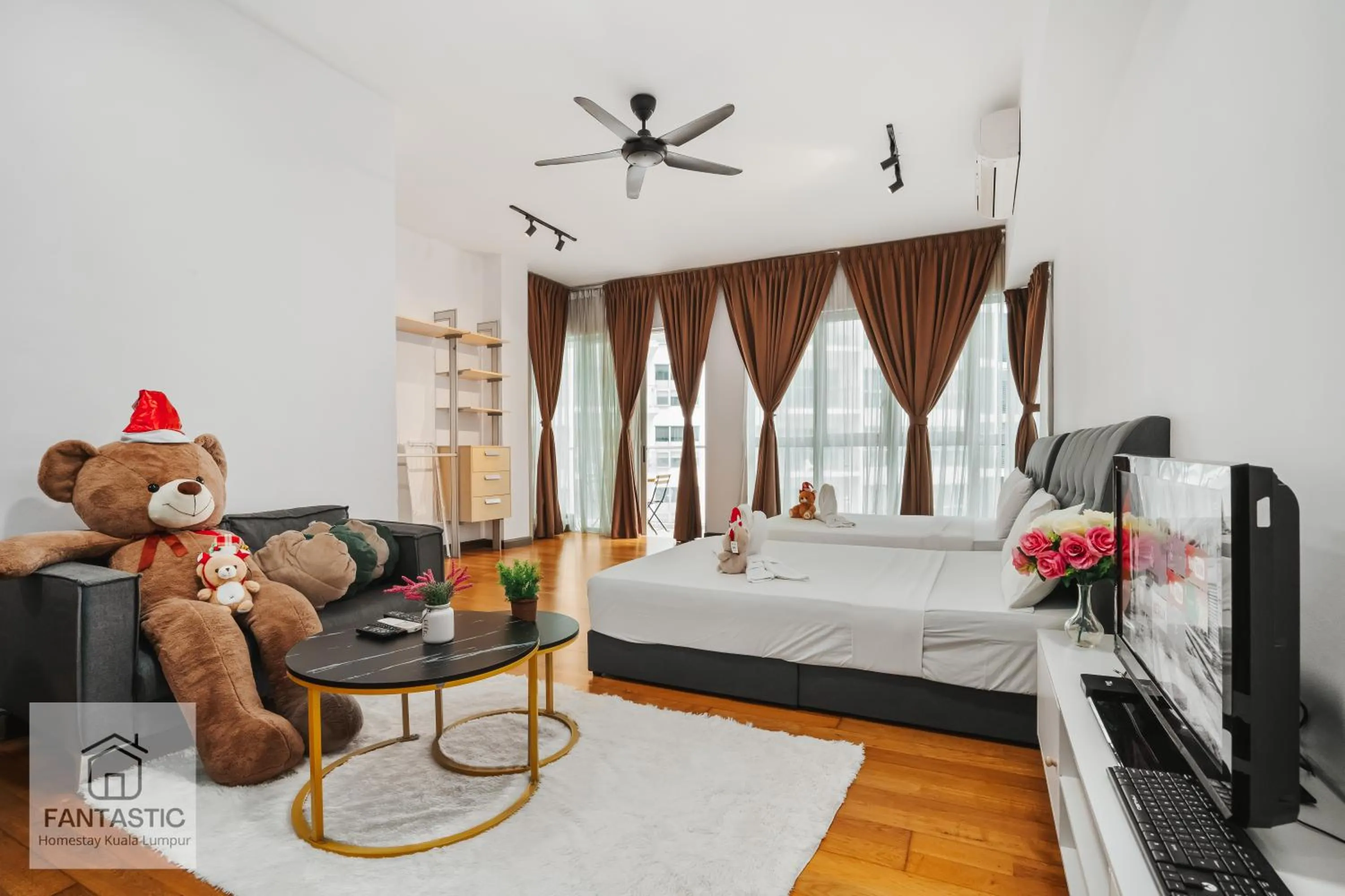 Bed in Regalia Residence @ KLCC View Sky Pool by KC