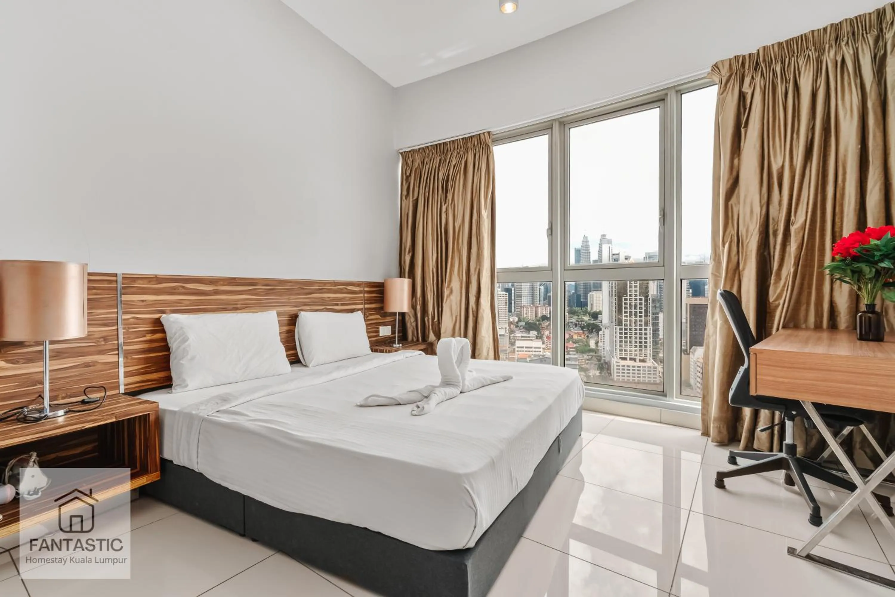 Bed in Regalia Residence @ KLCC View Sky Pool by KC