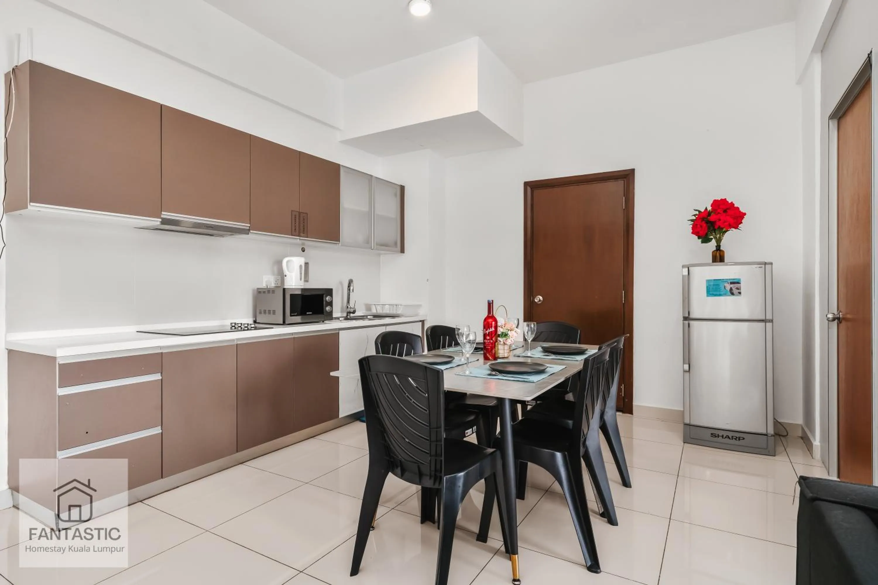 Regalia Residence @ KLCC View Sky Pool by KC