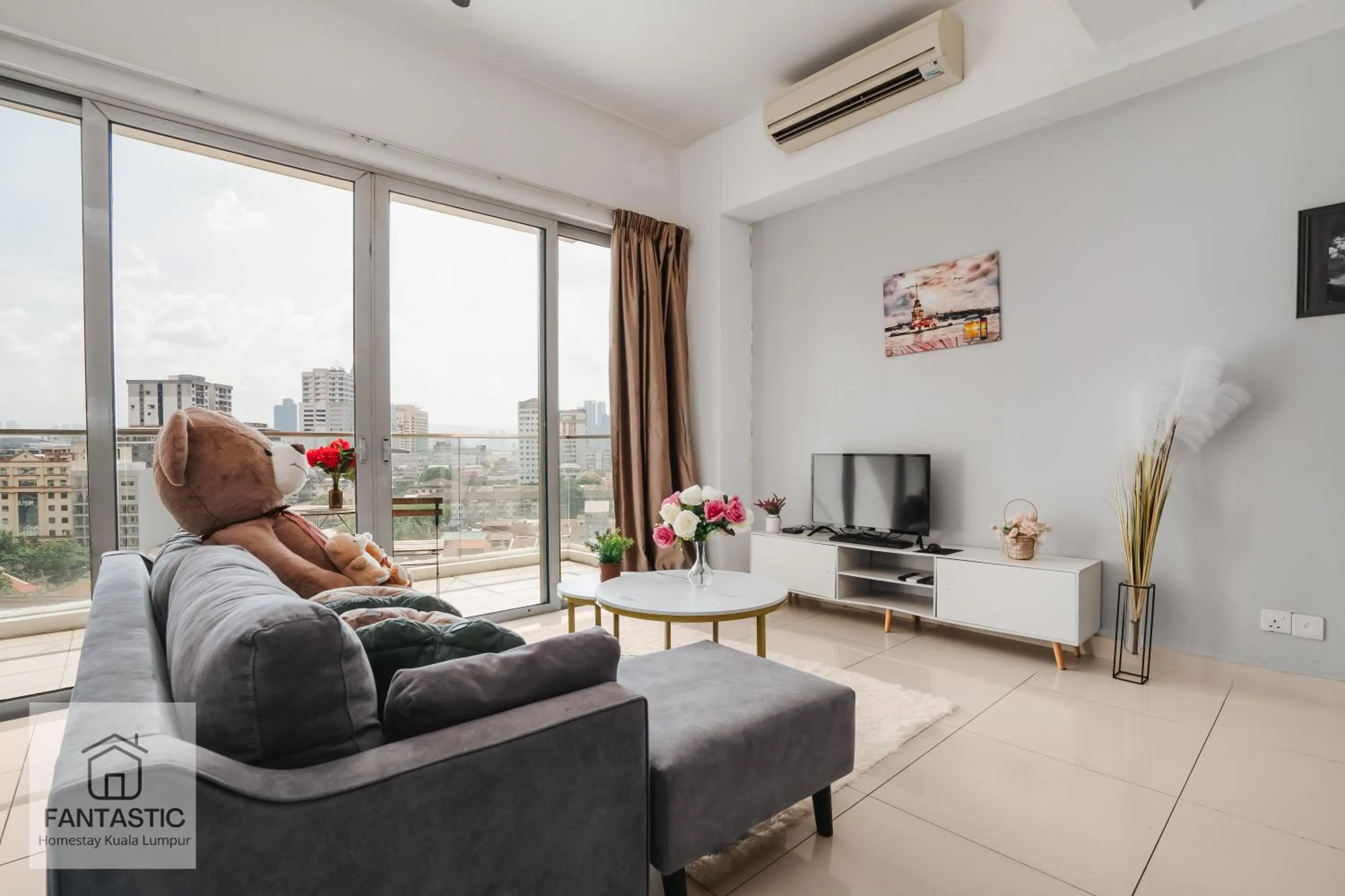 Regalia Residence @ KLCC View Sky Pool by KC