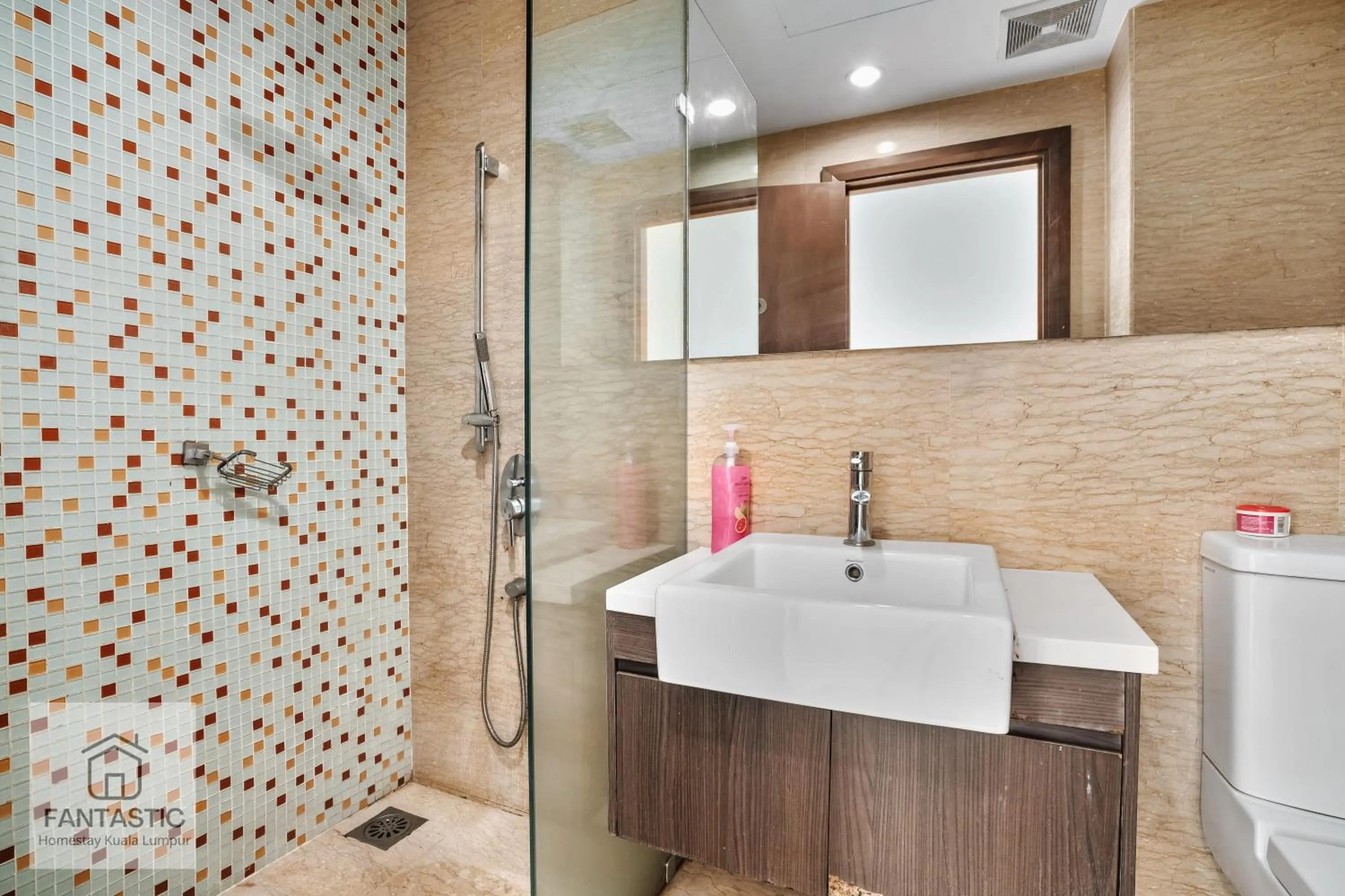 Regalia Residence @ KLCC View Sky Pool by KC