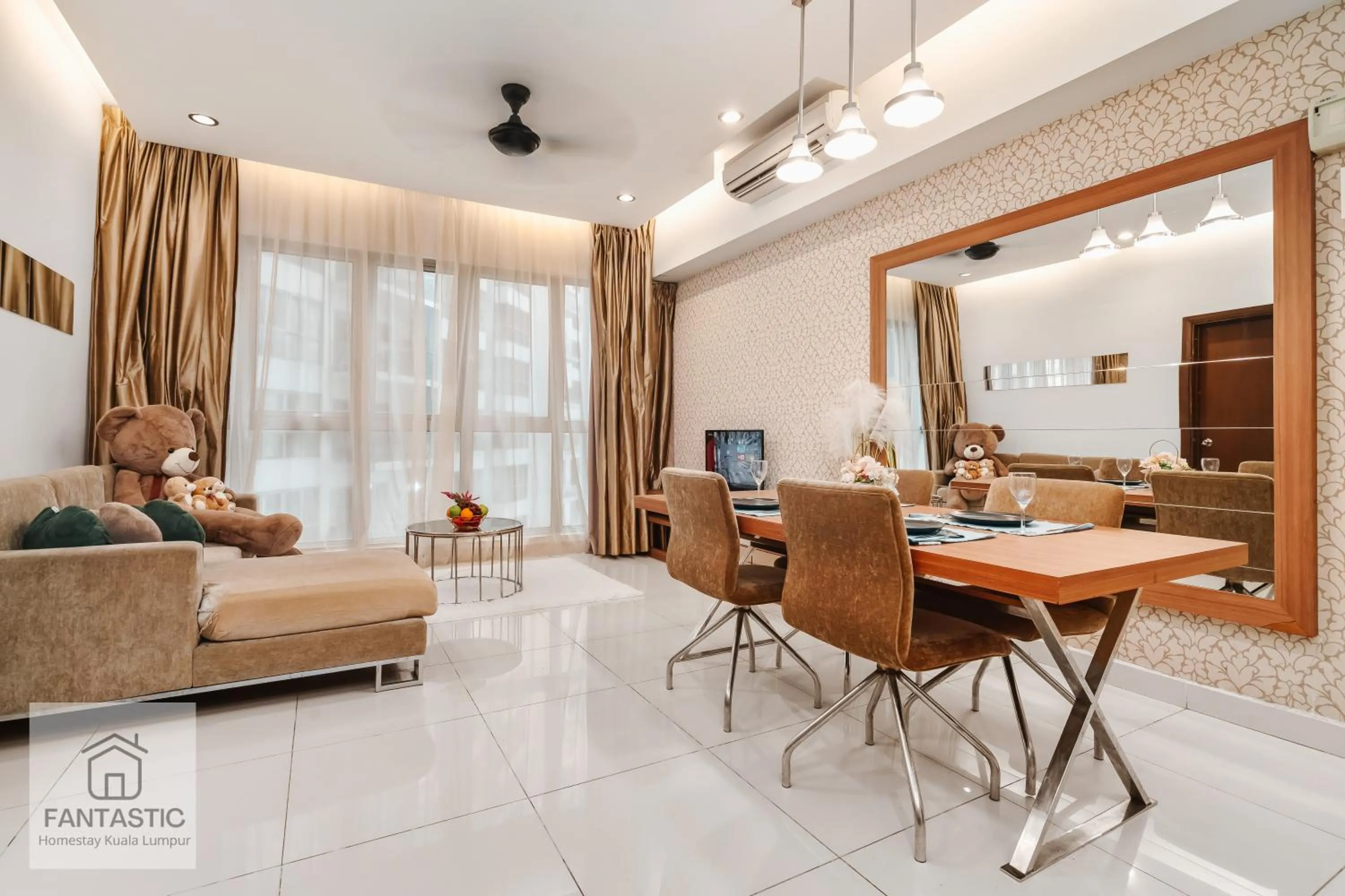 Regalia Residence @ KLCC View Sky Pool by KC