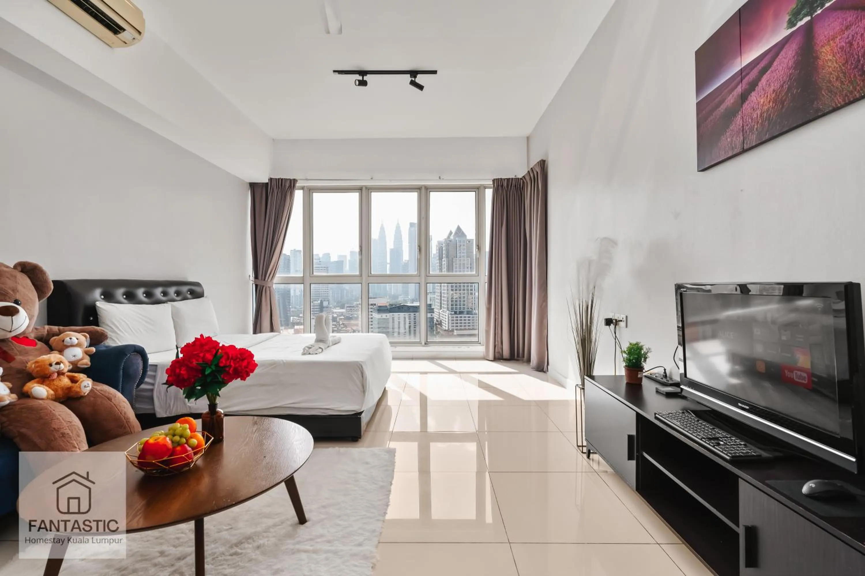 Bed in Regalia Residence @ KLCC View Sky Pool by KC