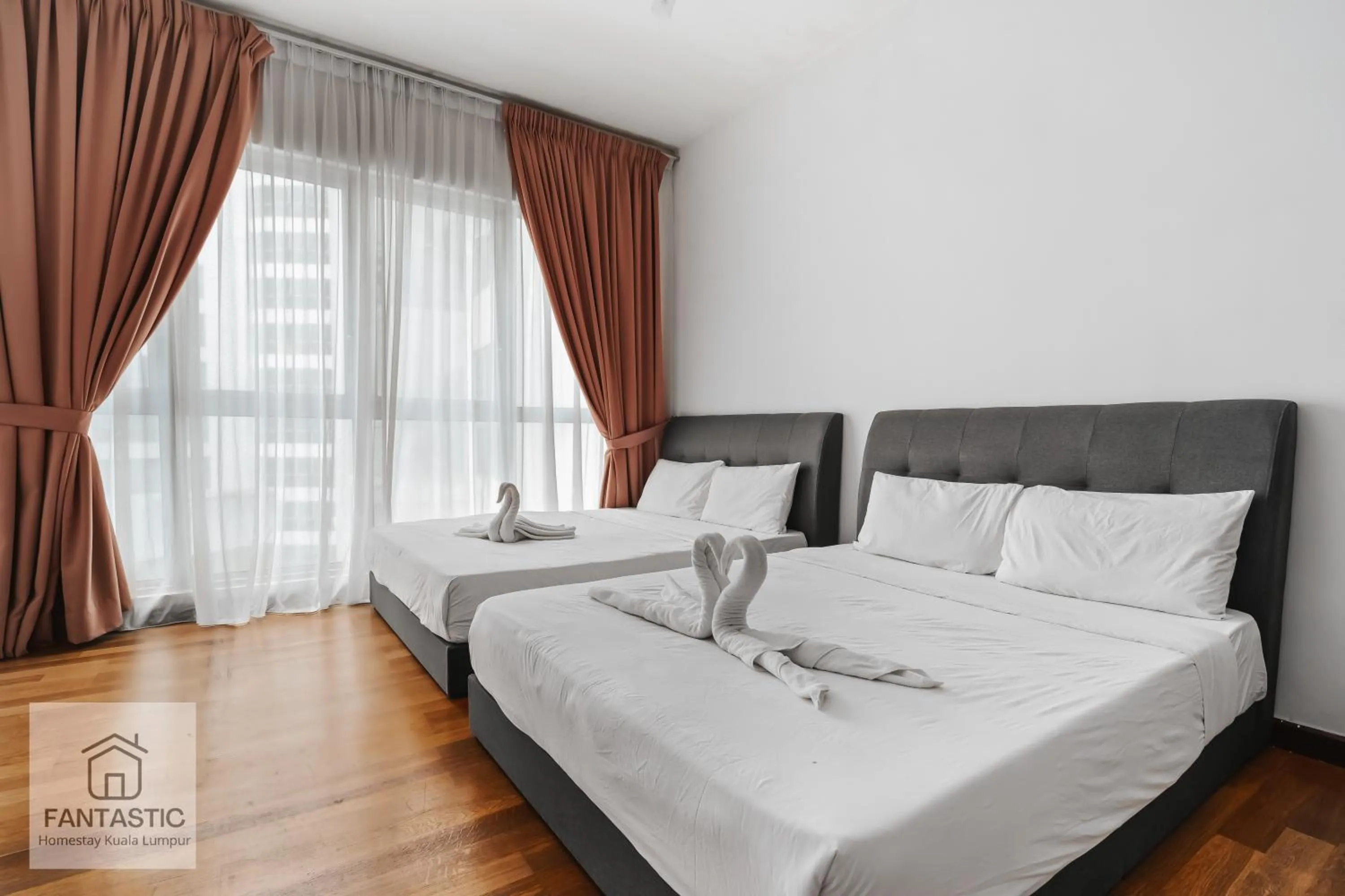 Bed in Regalia Residence @ KLCC View Sky Pool by KC