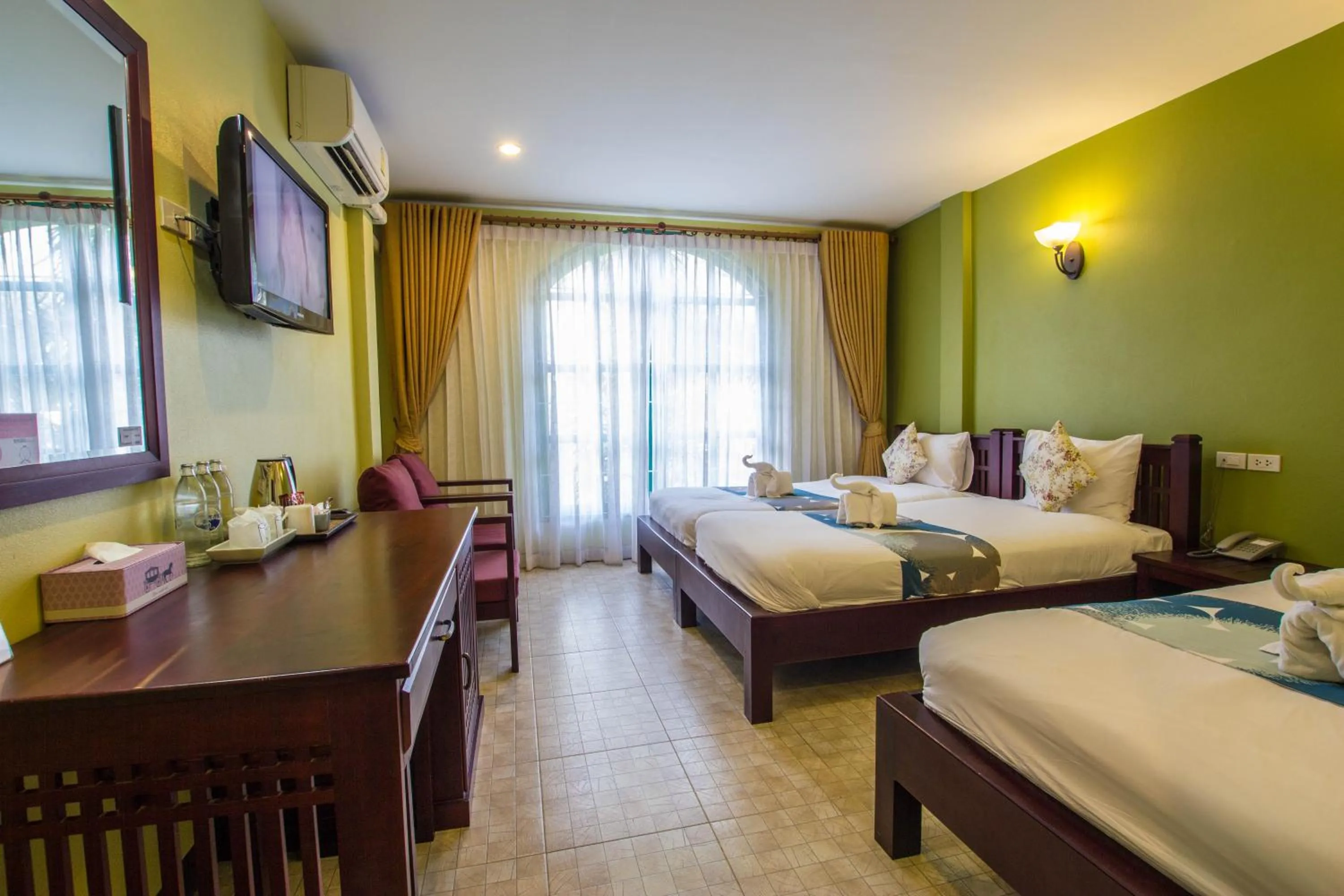 Bed in La Villa Boutique hotel