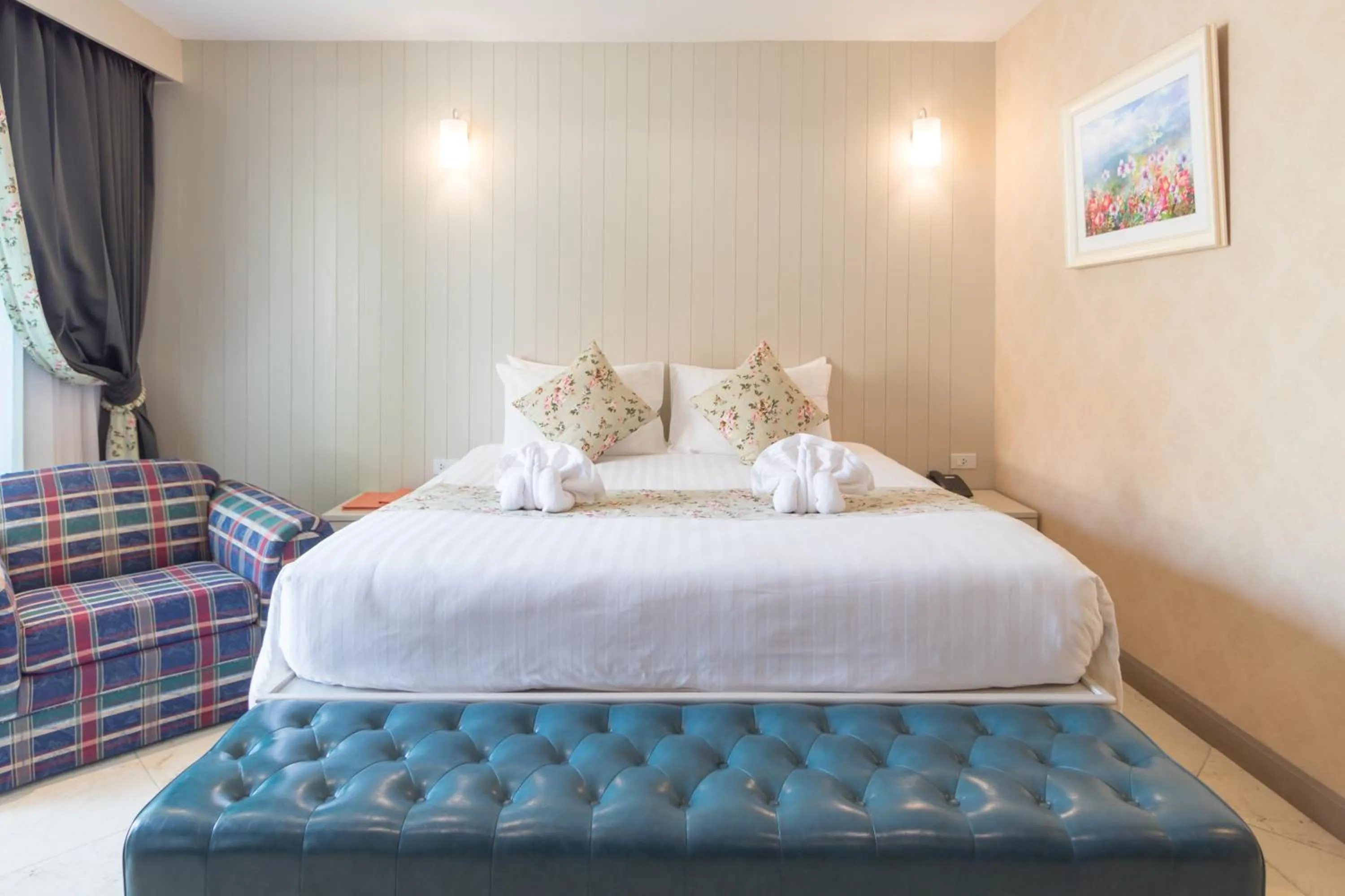 Bed in La Villa Boutique hotel