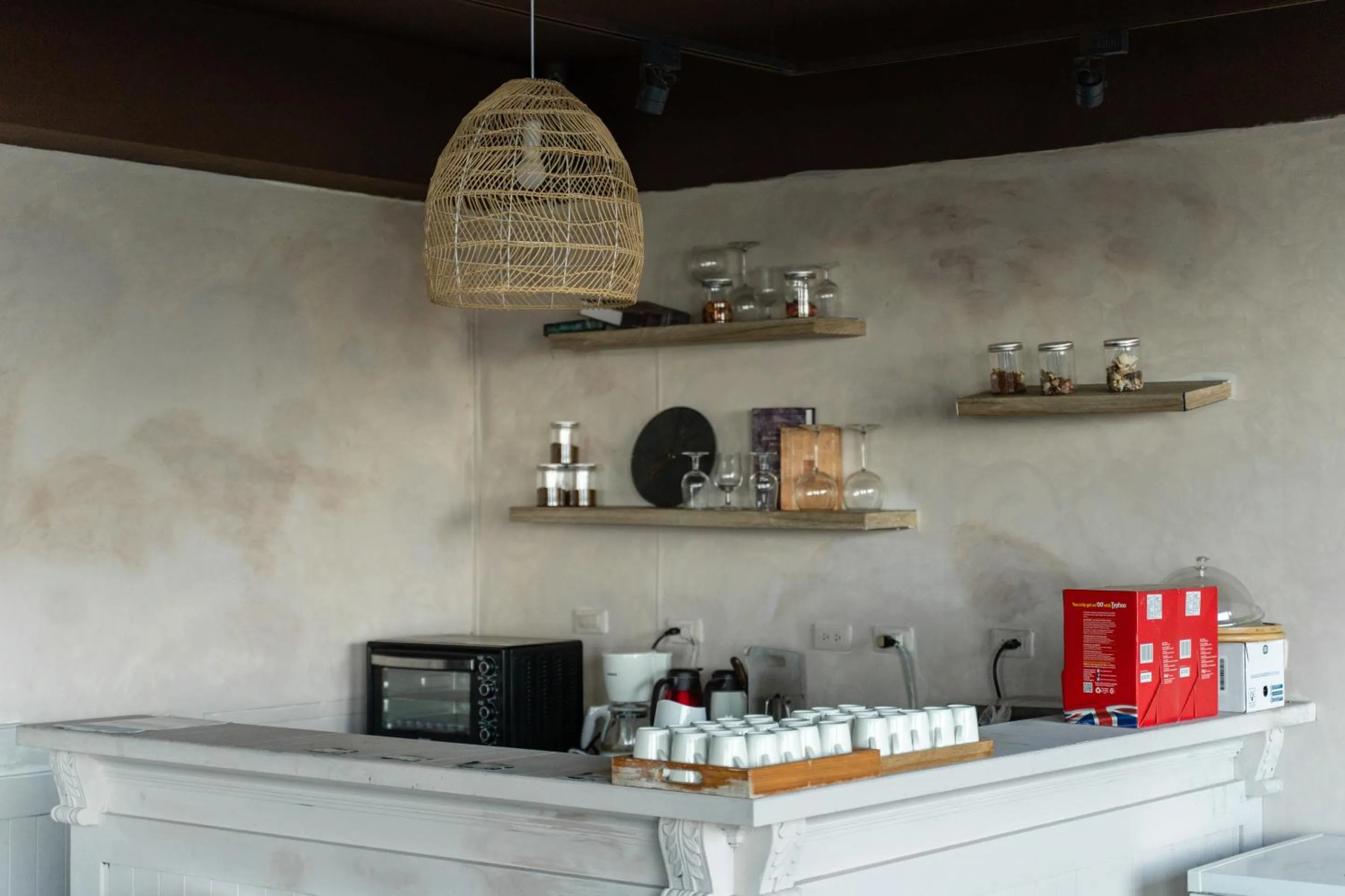 Lounge or bar in Mountain Traveler Inn