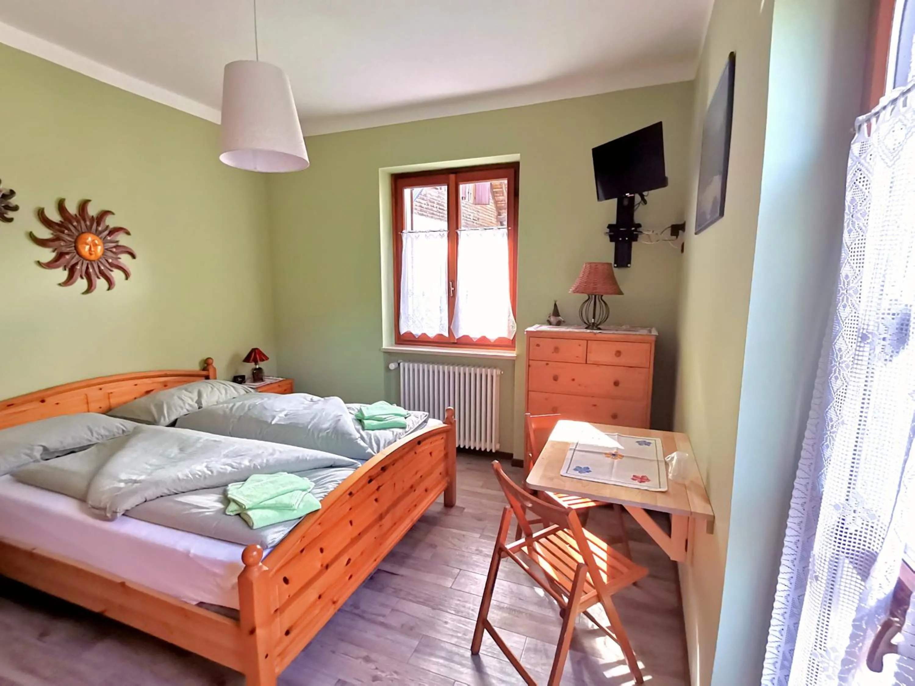 Bedroom, Bed in ManuEbbasta