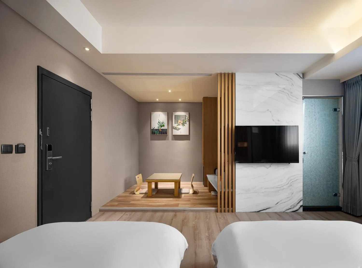 Photo of the whole room, Bed in Gamalan FL Spring Hotel