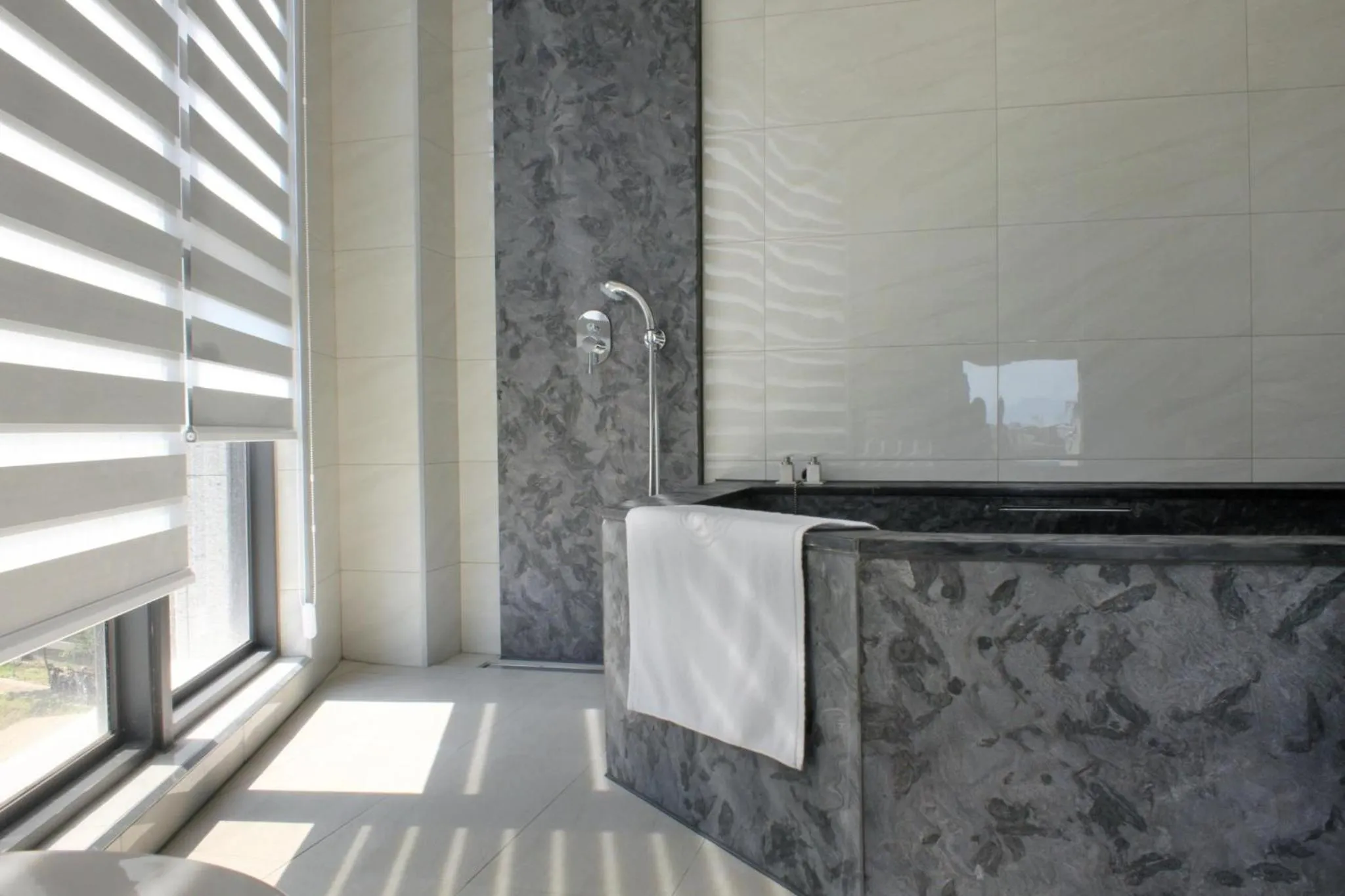 Bathroom in Gamalan FL Spring Hotel