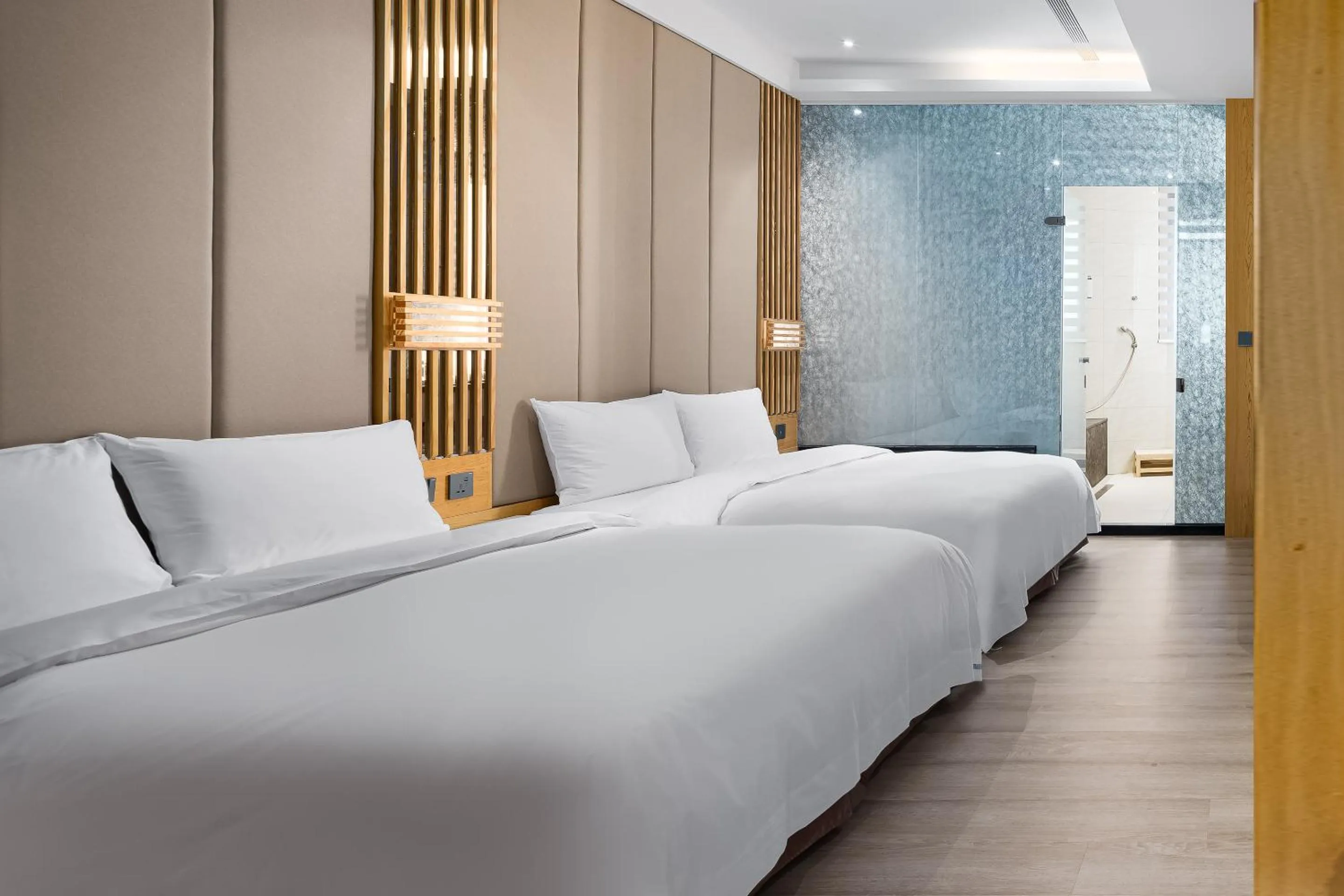 Bedroom, Bed in Gamalan FL Spring Hotel