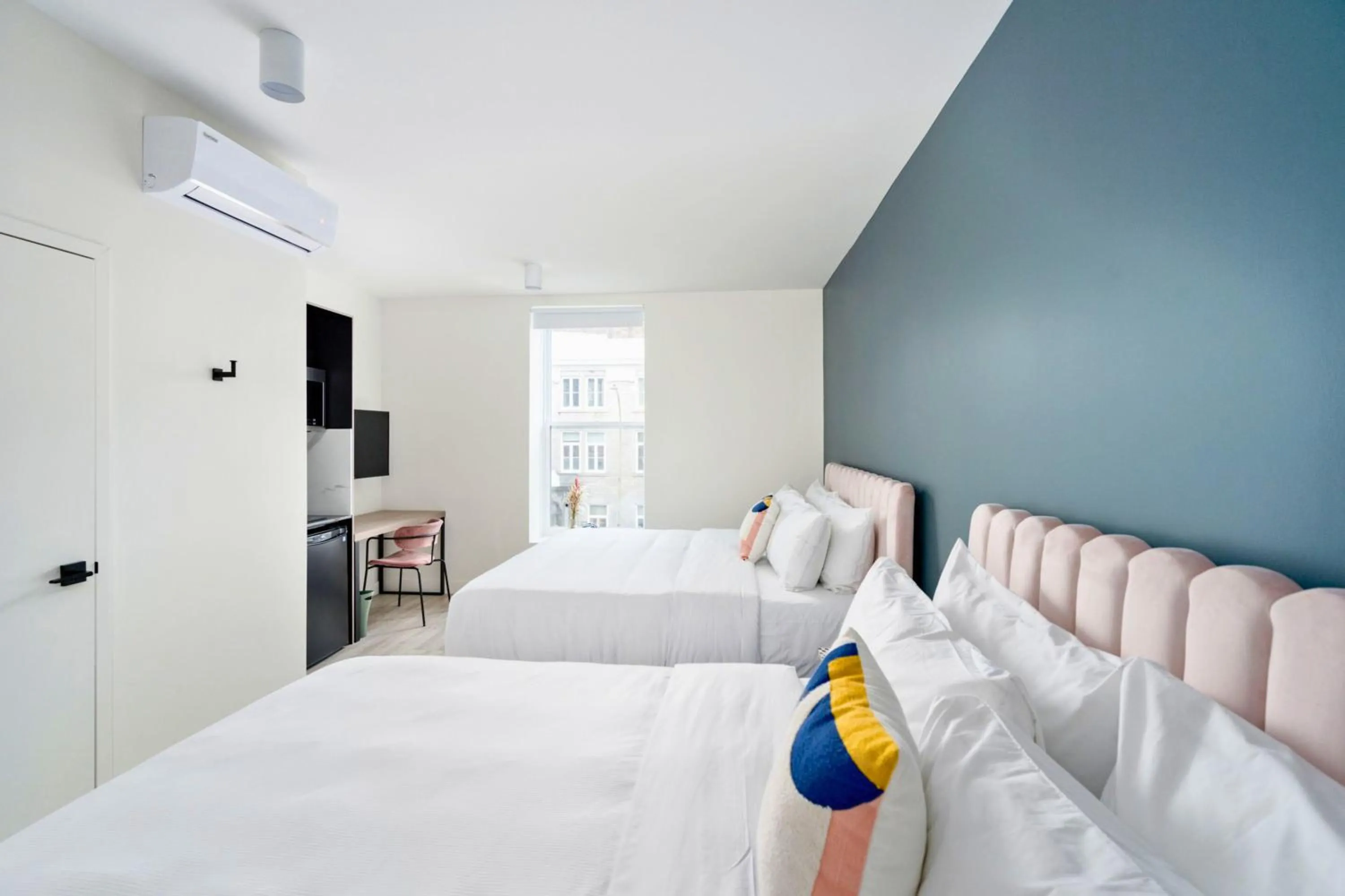 Bed in Clouds Lofts - Quartier Latin